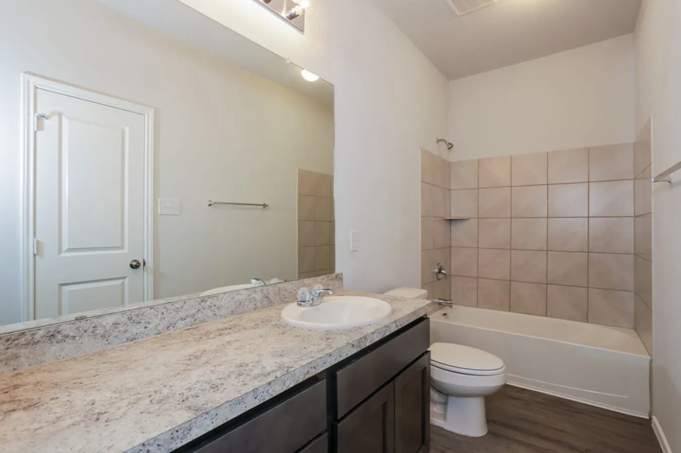 Single Family Residence For Rent in Tarrant County , 5504 Calm Waters, Fort Worth, Texas 76119, 3 Bedroom, 3 Bathroom, 2 Garage spaces, 1,353 Sqft, built in 2022, mls#21387291, Real Estate Agent in Fort Worth, Homes For Rent in Tarrant county, Homes For Rent in Fort Worth, Realtor in Fort Worth Texas, Real Estate Brokerage Independent Realty Texas, Luminita Cordes Realtor