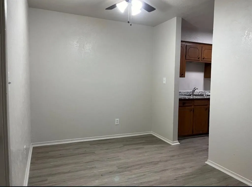 Duplex For Rent in Tarrant County , 5014 Inverness Avenue, Fort Worth, Texas 76132, 3 Bedroom, 2 Bathroom, 1 Garage spaces, 1,450 Sqft, built in 1971, mls#21387293, Real Estate Agent in Fort Worth, Homes For Rent in Tarrant county, Homes For Rent in Fort Worth, Realtor in Fort Worth Texas, Real Estate Brokerage Independent Realty Texas, Luminita Cordes Realtor