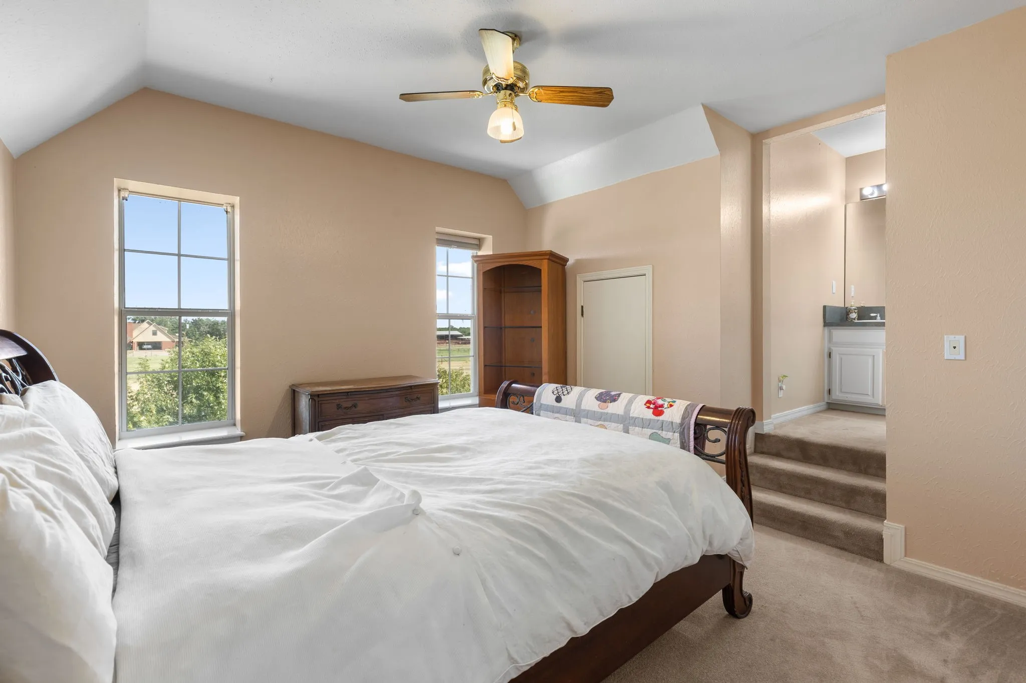 Single Family Residence For Sale in Wichita County , 2991 Bell Road S, Iowa Park, Texas 76367, 5 Bedroom, 5 Bathroom, 2 Garage spaces, 4,046 Sqft, built in 1993, mls#21382542, Real Estate Agent in Iowa Park, Homes For Sale in Wichita county, Homes For Sale in Iowa Park, Realtor in Iowa Park Texas, Real Estate Brokerage Independent Realty Texas, Luminita Cordes Realtor
