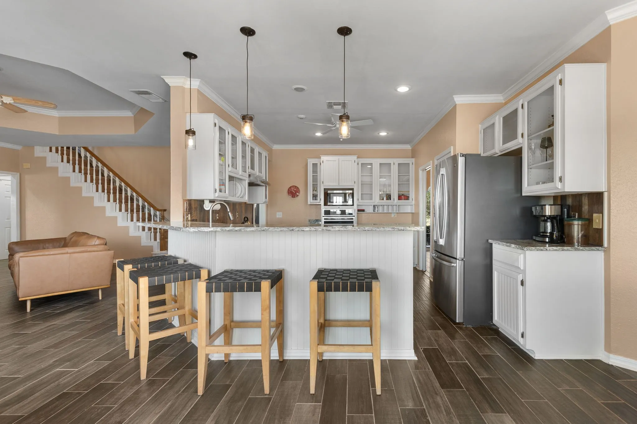 Single Family Residence For Sale in Wichita County , 2991 Bell Road S, Iowa Park, Texas 76367, 5 Bedroom, 5 Bathroom, 2 Garage spaces, 4,046 Sqft, built in 1993, mls#21382542, Real Estate Agent in Iowa Park, Homes For Sale in Wichita county, Homes For Sale in Iowa Park, Realtor in Iowa Park Texas, Real Estate Brokerage Independent Realty Texas, Luminita Cordes Realtor