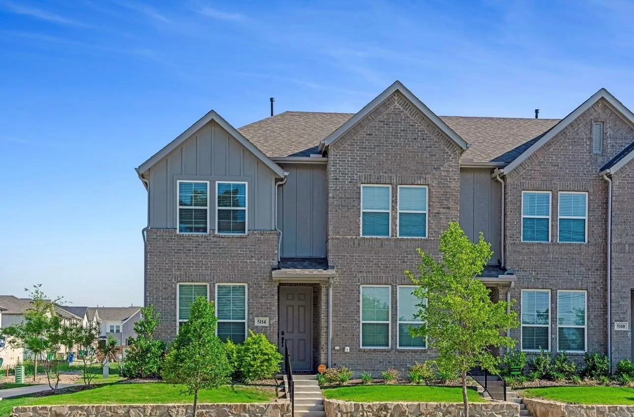 Townhouse For Rent in Tarrant County , 5114 Springlake Parkway, Haltom City, Texas 76117, 2 Bedroom, 2 Bathroom, 1 Garage spaces, 1,196 Sqft, built in 2022, mls#21387302, Real Estate Agent in Haltom City, Homes For Rent in Tarrant county, Homes For Rent in Haltom City, Realtor in Haltom City Texas, Real Estate Brokerage Independent Realty Texas, Luminita Cordes Realtor
