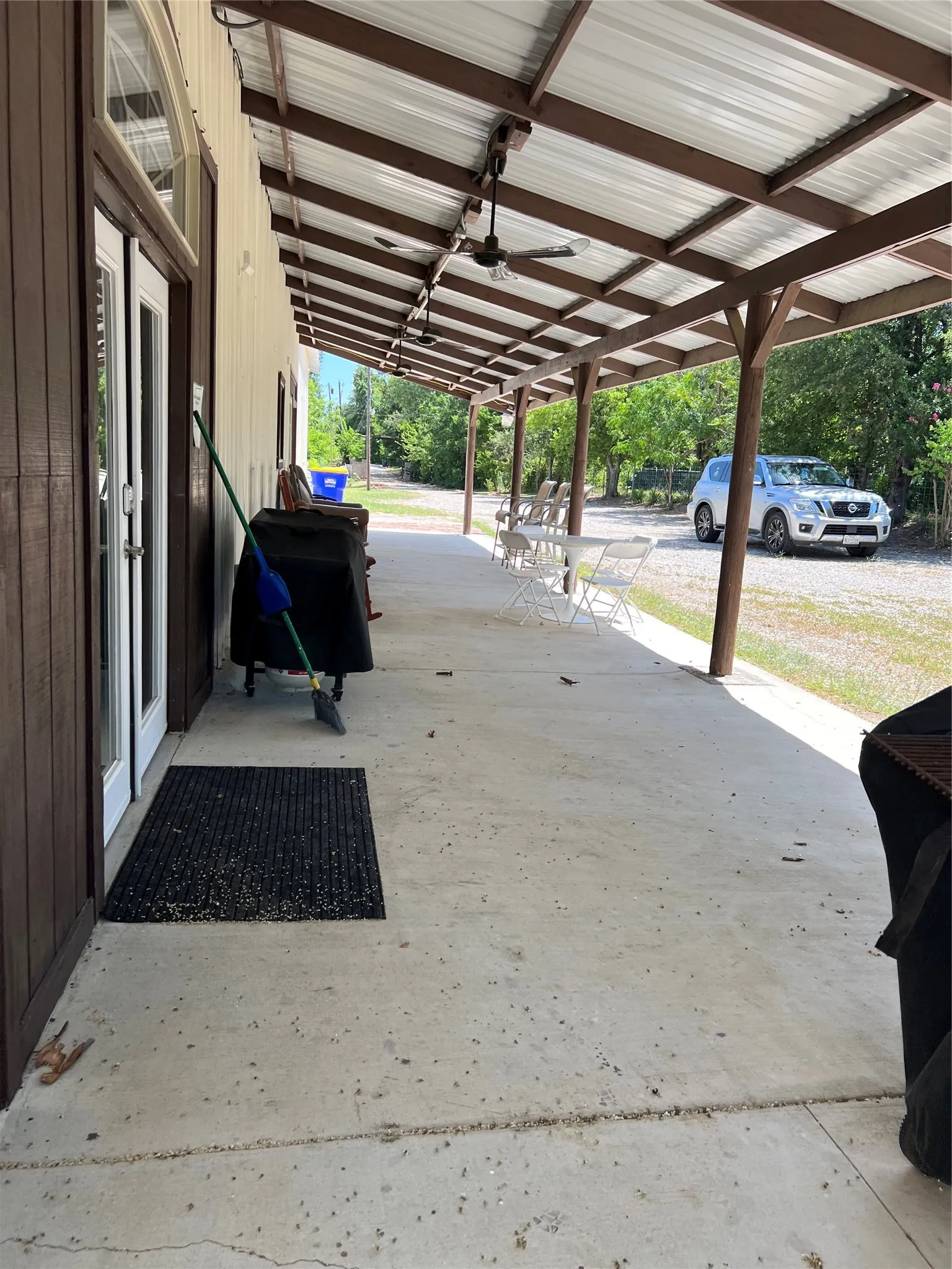 Single Family Residence For Sale in Dallas County , 710 Durham Street, Seagoville, Texas 75159, 4 Bedroom, 2 Bathroom, Garage spaces, 4,000 Sqft, built in 1969, mls#21385397, Real Estate Agent in Seagoville, Homes For Sale in Dallas county, Homes For Sale in Seagoville, Realtor in Seagoville Texas, Real Estate Brokerage Independent Realty Texas, Luminita Cordes Realtor