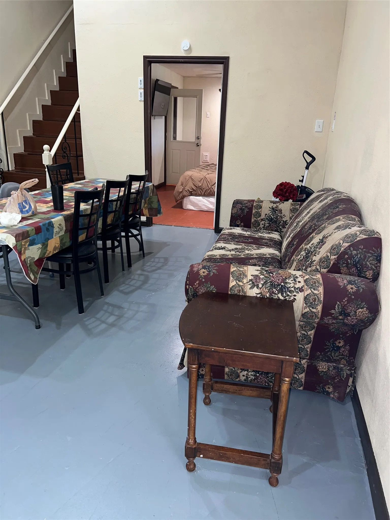 Single Family Residence For Sale in Dallas County , 710 Durham Street, Seagoville, Texas 75159, 4 Bedroom, 2 Bathroom, Garage spaces, 4,000 Sqft, built in 1969, mls#21385397, Real Estate Agent in Seagoville, Homes For Sale in Dallas county, Homes For Sale in Seagoville, Realtor in Seagoville Texas, Real Estate Brokerage Independent Realty Texas, Luminita Cordes Realtor