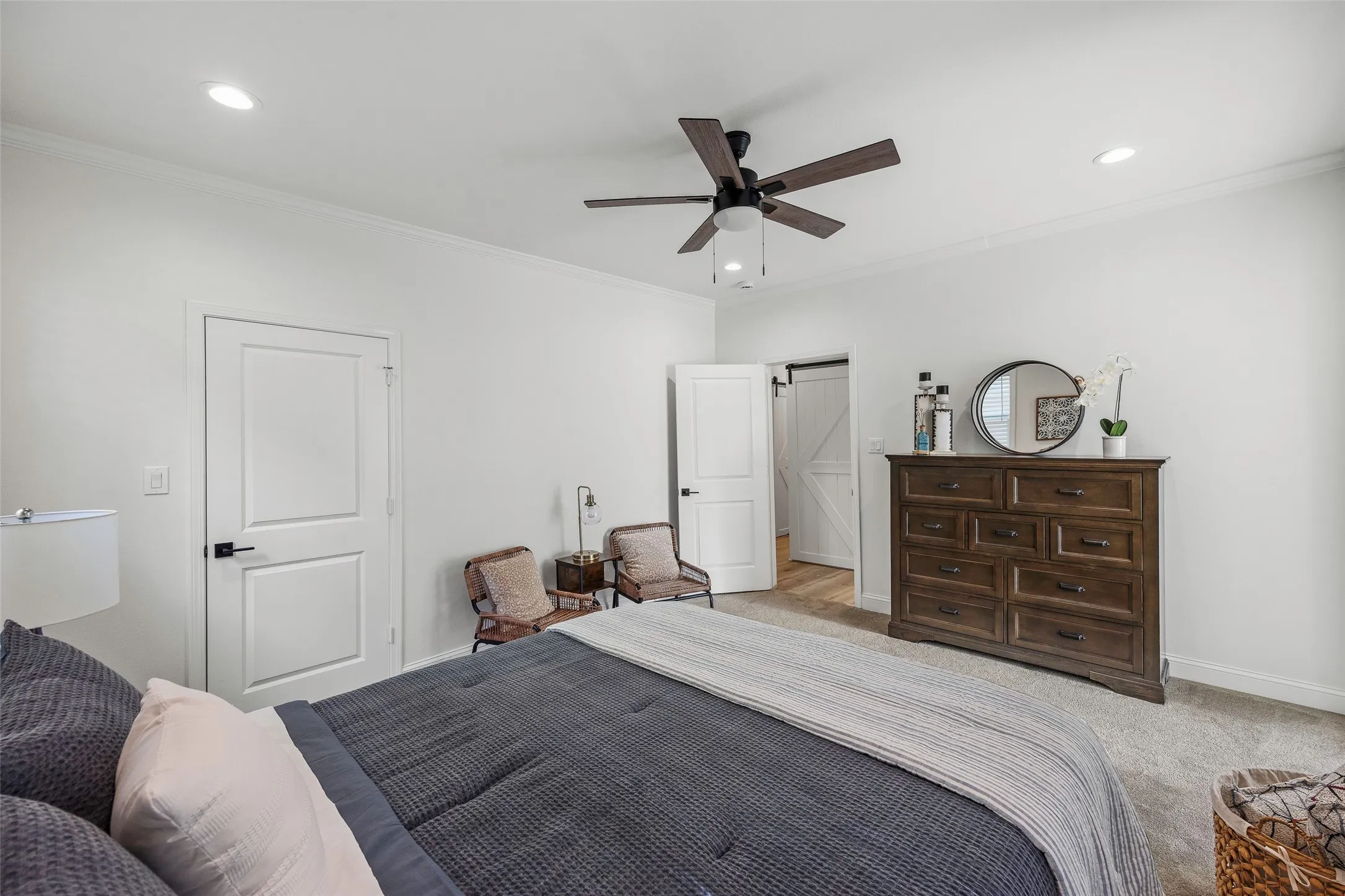 Single Family Residence For Rent in Grayson County , 700 S Crockett Street, Sherman, Texas 75090, 4 Bedroom, 3 Bathroom, Garage spaces, 2,600 Sqft, built in 1890, mls#21387316, Real Estate Agent in Sherman, Homes For Rent in Grayson county, Homes For Rent in Sherman, Realtor in Sherman Texas, Real Estate Brokerage Independent Realty Texas, Luminita Cordes Realtor