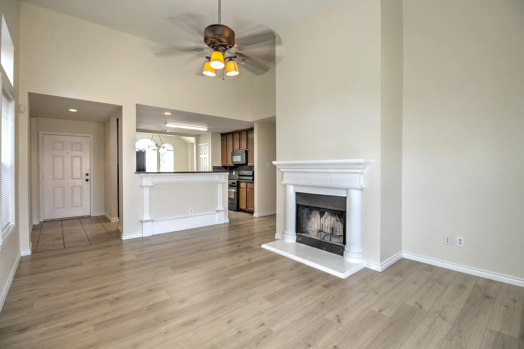 Single Family Residence For Sale in Denton County , 9001 Wild Rose Lane, Aubrey, Texas 76227, 3 Bedroom, 2 Bathroom, 2 Garage spaces, 1,455 Sqft, built in 2006, mls#21378295, Real Estate Agent in Aubrey, Homes For Sale in Denton county, Homes For Sale in Aubrey, Realtor in Aubrey Texas, Real Estate Brokerage Independent Realty Texas, Luminita Cordes Realtor