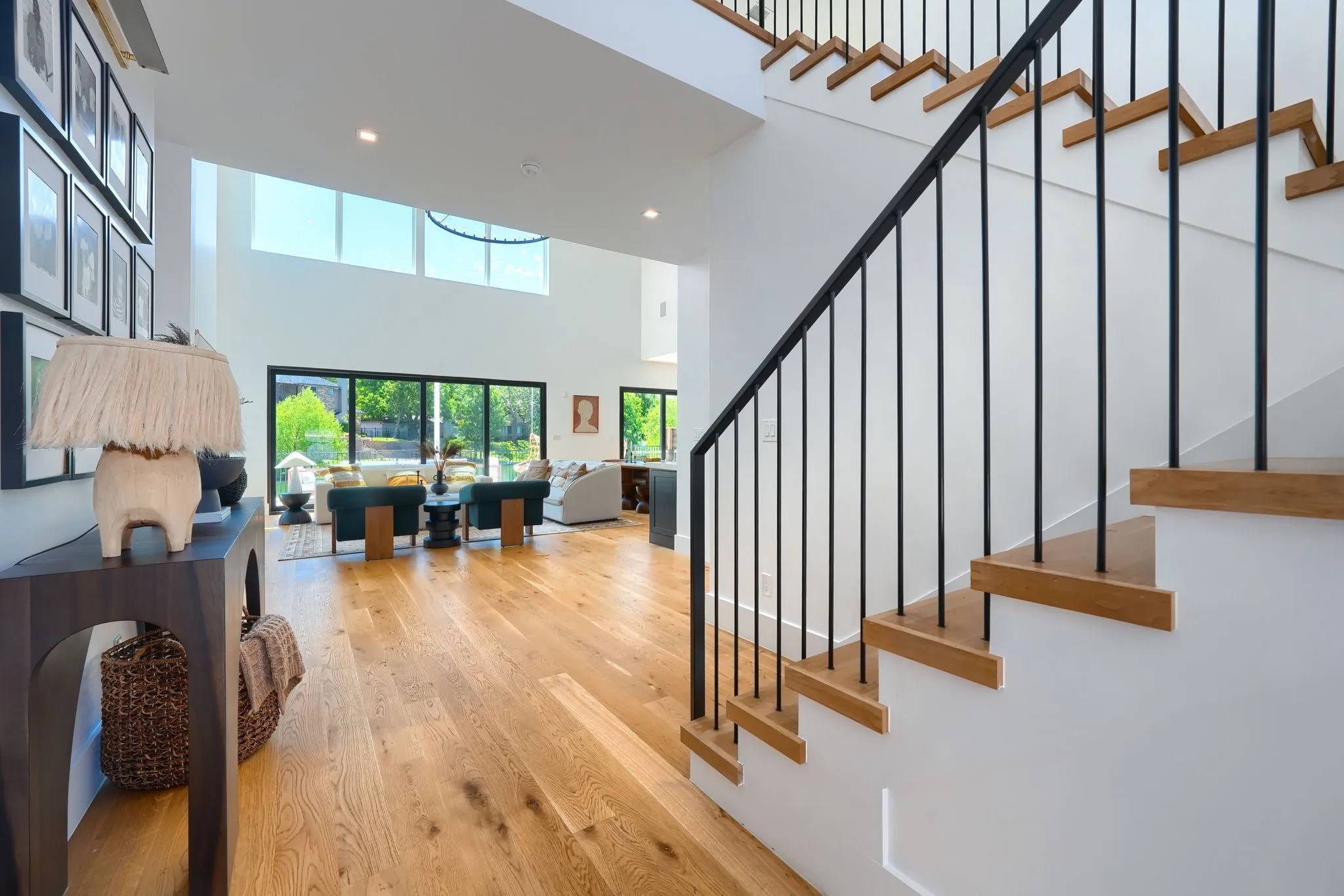 Single Family Residence For Rent in Rockwall County , 5108 Yacht Club Drive, Rockwall, Texas 75032, 5 Bedroom, 4 Bathroom, 2 Garage spaces, 4,300 Sqft, built in 2023, mls#21385389, Real Estate Agent in Rockwall, Homes For Rent in Rockwall county, Homes For Rent in Rockwall, Realtor in Rockwall Texas, Real Estate Brokerage Independent Realty Texas, Luminita Cordes Realtor