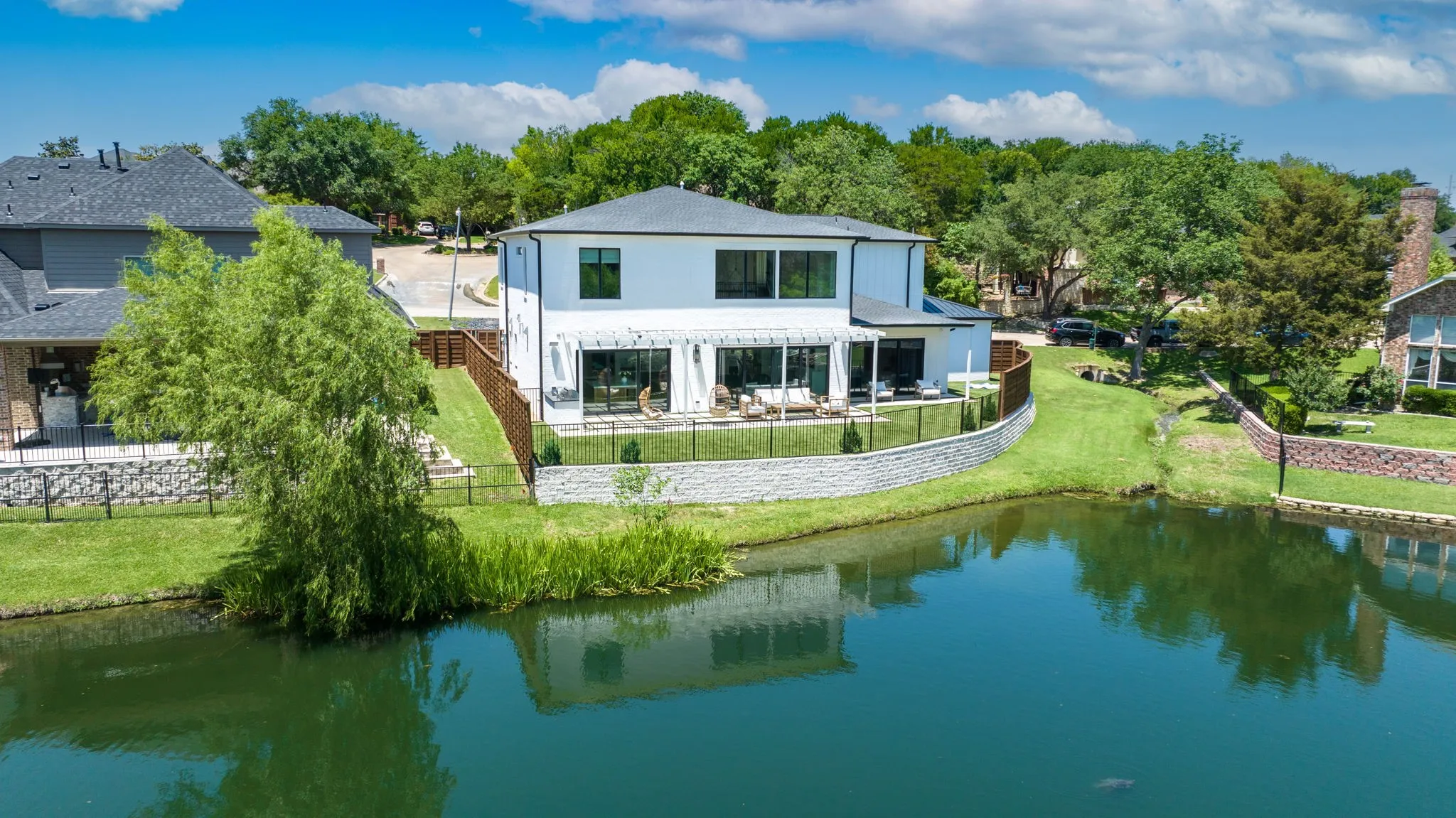 Single Family Residence For Rent in Rockwall County , 5108 Yacht Club Drive, Rockwall, Texas 75032, 5 Bedroom, 4 Bathroom, 2 Garage spaces, 4,300 Sqft, built in 2023, mls#21385389, Real Estate Agent in Rockwall, Homes For Rent in Rockwall county, Homes For Rent in Rockwall, Realtor in Rockwall Texas, Real Estate Brokerage Independent Realty Texas, Luminita Cordes Realtor