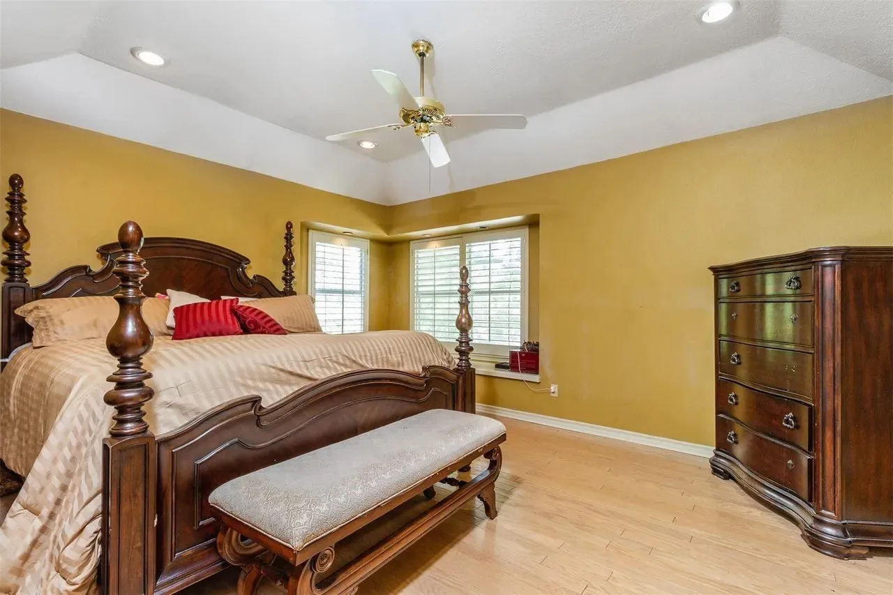 Primary bedroom