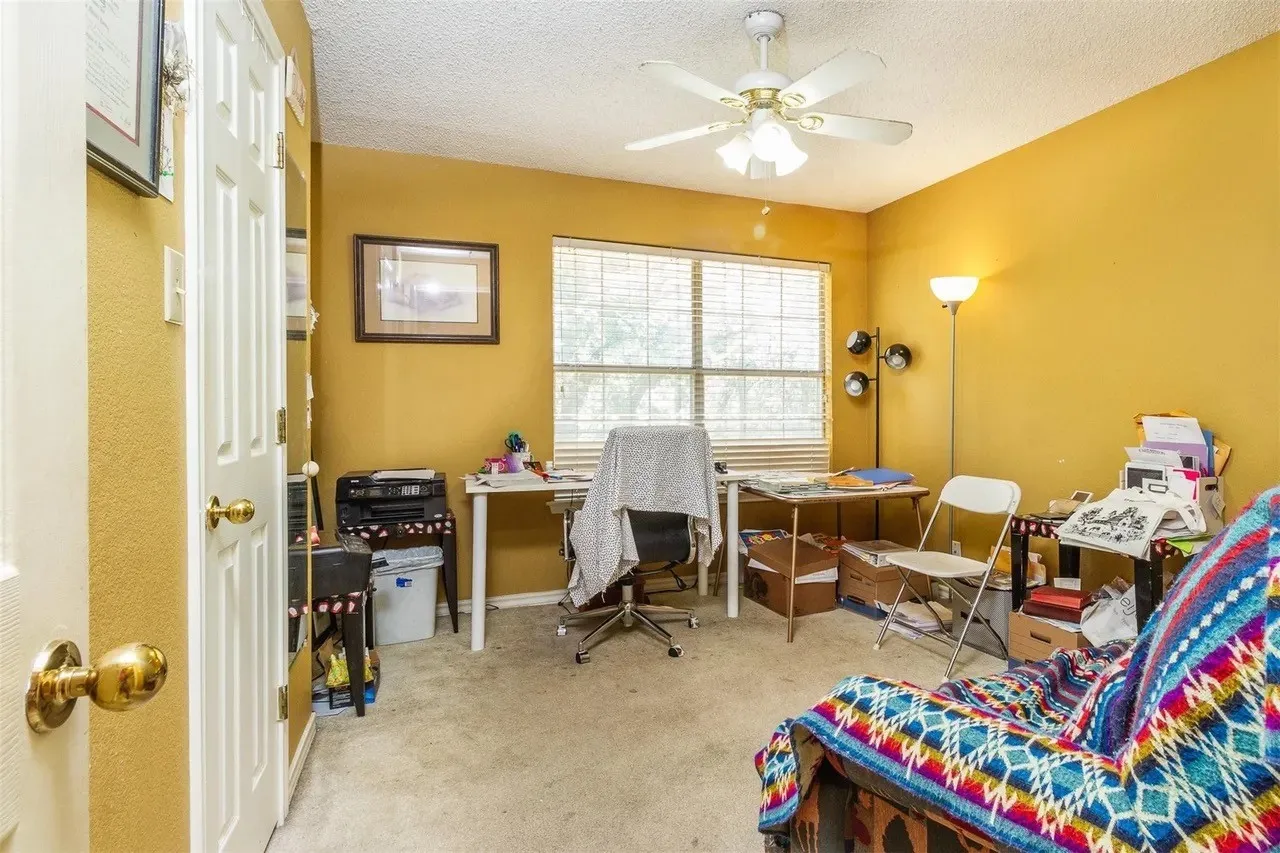 Single Family Residence For Sale in Tarrant County , 3209 Woodford Drive, Arlington, Texas 76013, 4 Bedroom, 3 Bathroom, Garage spaces, 2,962 Sqft, built in 1965, mls#21387232, Real Estate Agent in Arlington, Homes For Sale in Tarrant county, Homes For Sale in Arlington, Realtor in Arlington Texas, Real Estate Brokerage Independent Realty Texas, Luminita Cordes Realtor