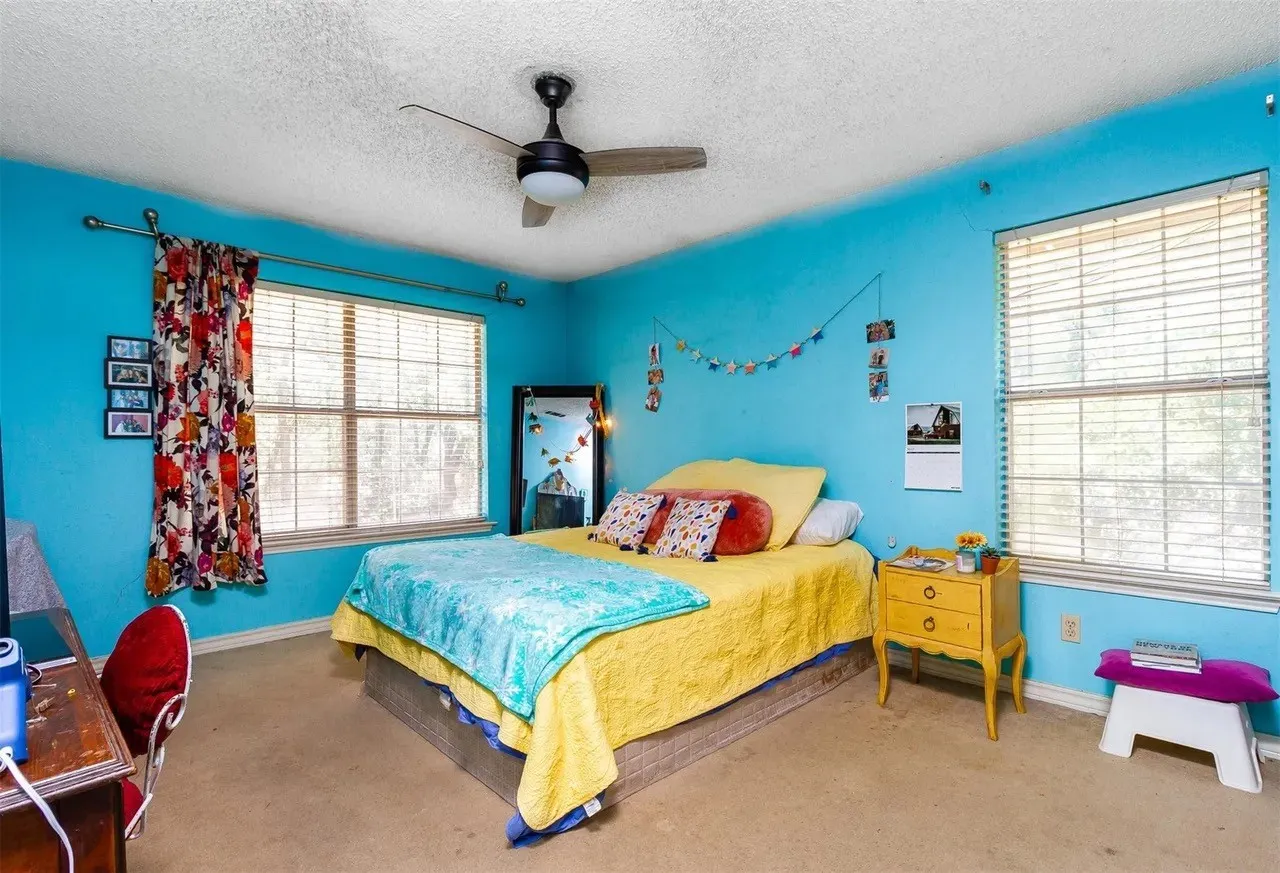 Single Family Residence For Sale in Tarrant County , 3209 Woodford Drive, Arlington, Texas 76013, 4 Bedroom, 3 Bathroom, Garage spaces, 2,962 Sqft, built in 1965, mls#21387232, Real Estate Agent in Arlington, Homes For Sale in Tarrant county, Homes For Sale in Arlington, Realtor in Arlington Texas, Real Estate Brokerage Independent Realty Texas, Luminita Cordes Realtor