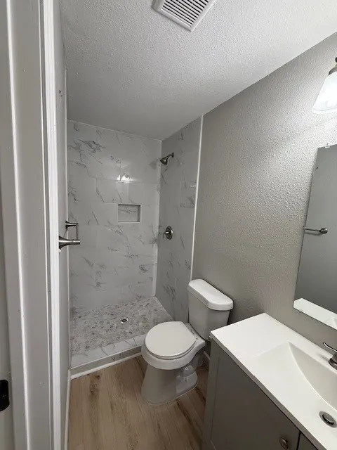 Single Family Residence For Rent in Mc Lennan County , 716 Faulkner Lane, Waco, Texas 76704, 3 Bedroom, 2 Bathroom, 1 Garage spaces, 1,116 Sqft, built in 1959, mls#21387319, Real Estate Agent in Waco, Homes For Rent in Mc Lennan county, Homes For Rent in Waco, Realtor in Waco Texas, Real Estate Brokerage Independent Realty Texas, Luminita Cordes Realtor