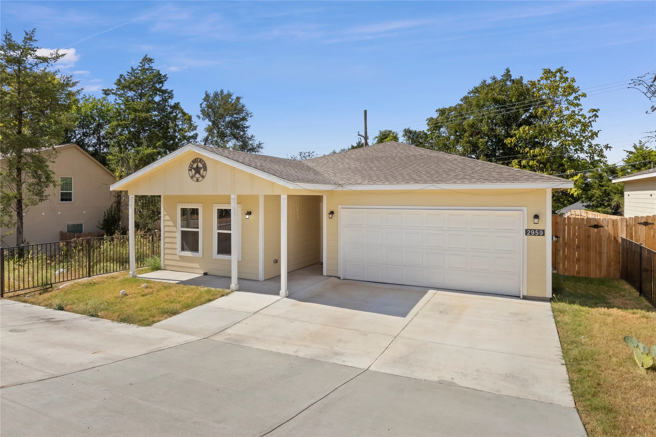 Single Family Residence For Rent in Dallas County , 2959 Simpson Stuart Road, Dallas, Texas 75241, 3 Bedroom, 2 Bathroom, 2 Garage spaces, 1,298 Sqft, built in 2025, mls#21385395, Real Estate Agent in Dallas, Homes For Rent in Dallas county, Homes For Rent in Dallas, Realtor in Dallas Texas, Real Estate Brokerage Independent Realty Texas, Luminita Cordes Realtor