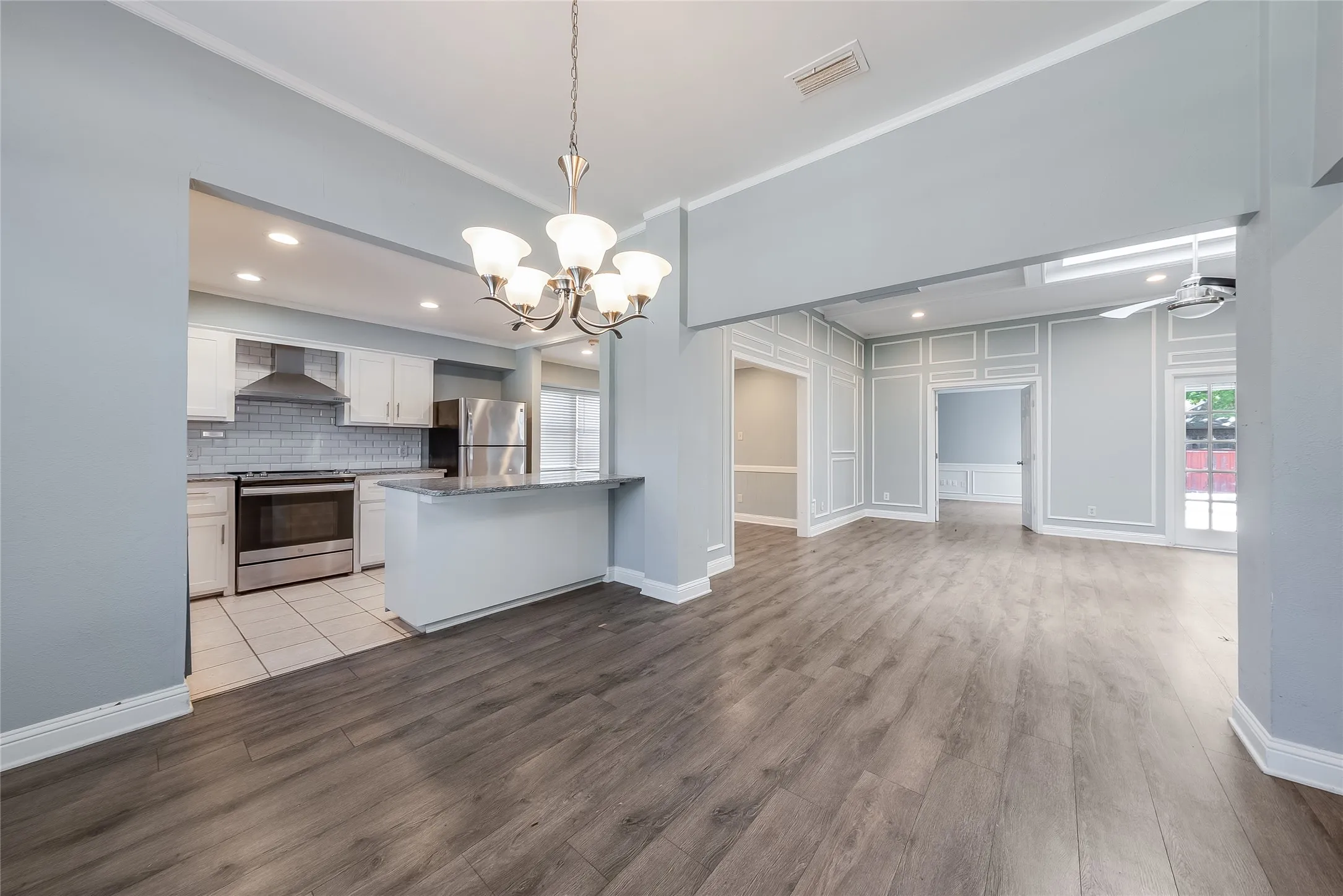Single Family Residence For Sale in Collin County , 2300 San Gabriel Drive, Plano, Texas 75074, 4 Bedroom, 3 Bathroom, 2 Garage spaces, 2,171 Sqft, built in 1981, mls#21385789, Real Estate Agent in Plano, Homes For Sale in Collin county, Homes For Sale in Plano, Realtor in Plano Texas, Real Estate Brokerage Independent Realty Texas, Luminita Cordes Realtor