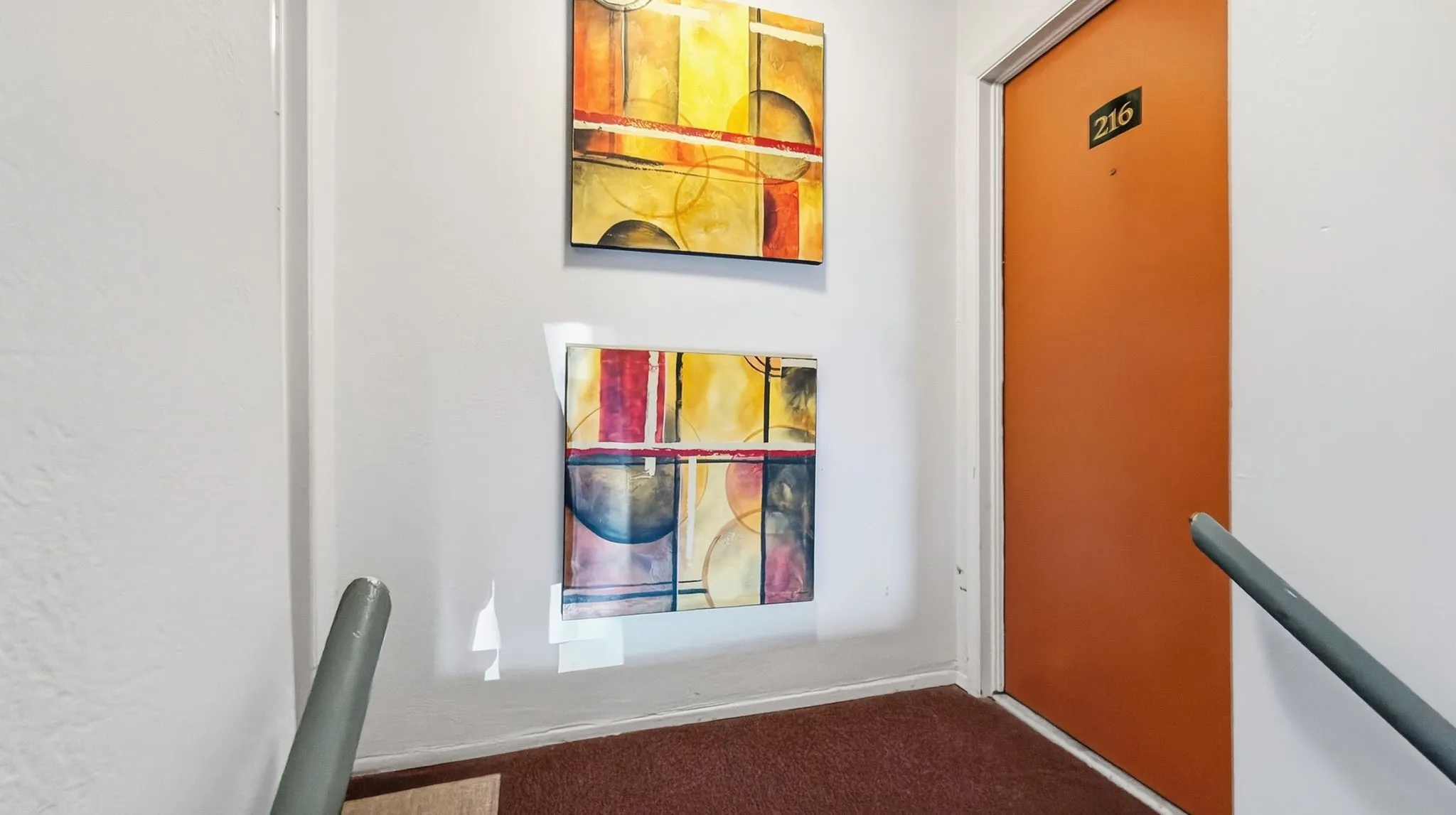 Condominium For Sale in Dallas County , 5232 Fleetwood Oaks Avenue 216, Dallas, Texas 75235, 2 Bedroom, 2 Bathroom, Garage spaces, 1,010 Sqft, built in 1963, mls#21387216, Real Estate Agent in Dallas, Homes For Sale in Dallas county, Homes For Sale in Dallas, Realtor in Dallas Texas, Real Estate Brokerage Independent Realty Texas, Luminita Cordes Realtor