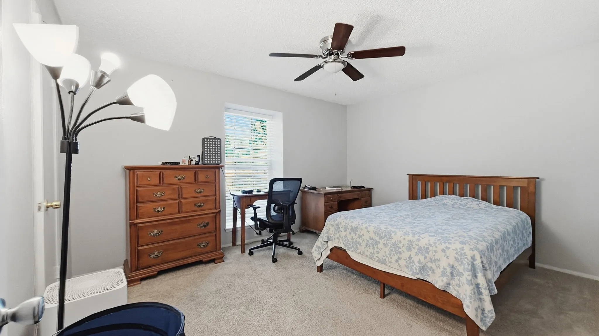 Condominium For Sale in Dallas County , 5232 Fleetwood Oaks Avenue 216, Dallas, Texas 75235, 2 Bedroom, 2 Bathroom, Garage spaces, 1,010 Sqft, built in 1963, mls#21387216, Real Estate Agent in Dallas, Homes For Sale in Dallas county, Homes For Sale in Dallas, Realtor in Dallas Texas, Real Estate Brokerage Independent Realty Texas, Luminita Cordes Realtor