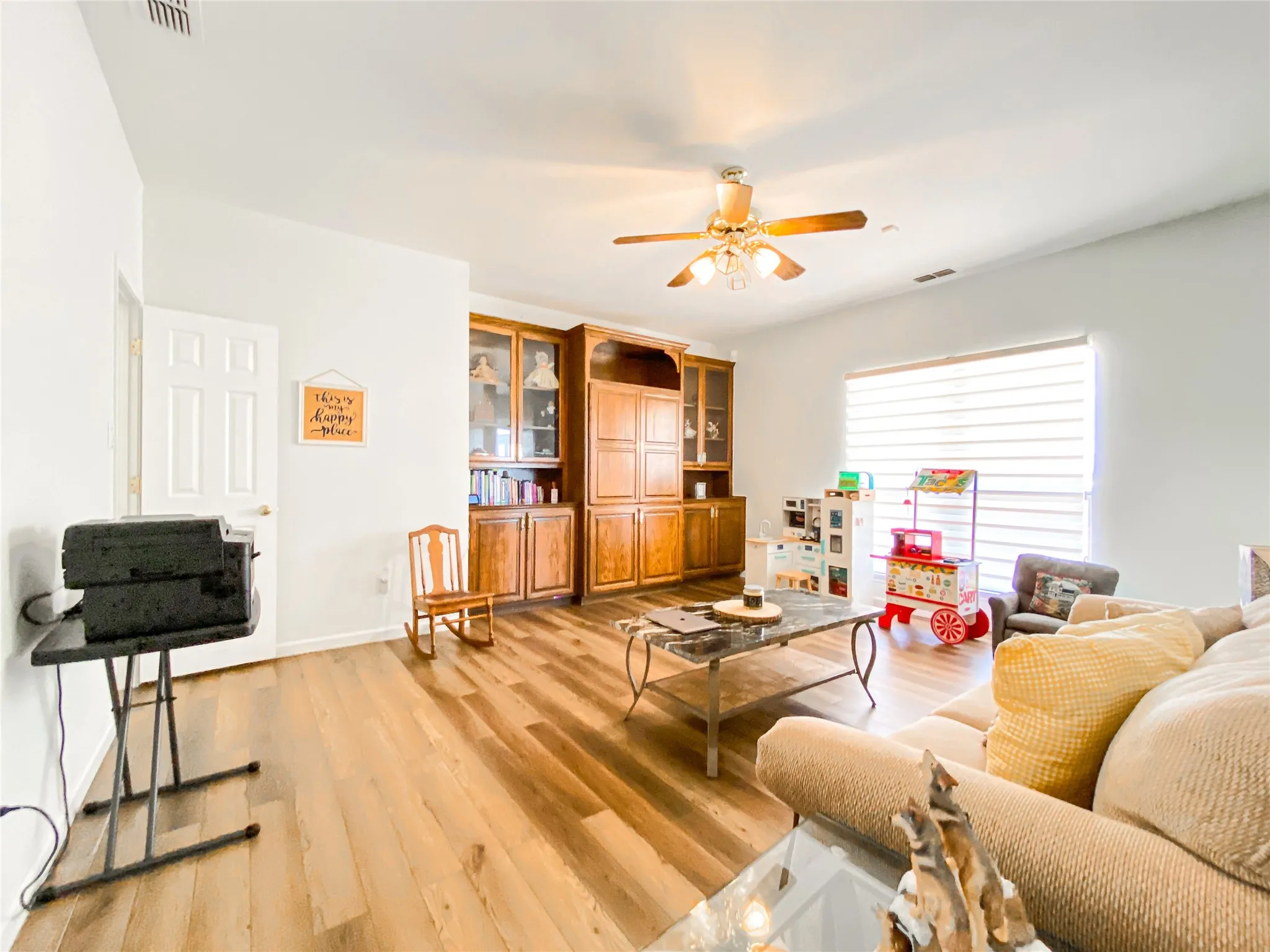 Single Family Residence For Sale in Taylor County , 549 COUNTRY Place S, Abilene, Texas 79606, 3 Bedroom, 3 Bathroom, 2 Garage spaces, 3,092 Sqft, built in 1992, mls#21387226, Real Estate Agent in Abilene, Homes For Sale in Taylor county, Homes For Sale in Abilene, Realtor in Abilene Texas, Real Estate Brokerage Independent Realty Texas, Luminita Cordes Realtor