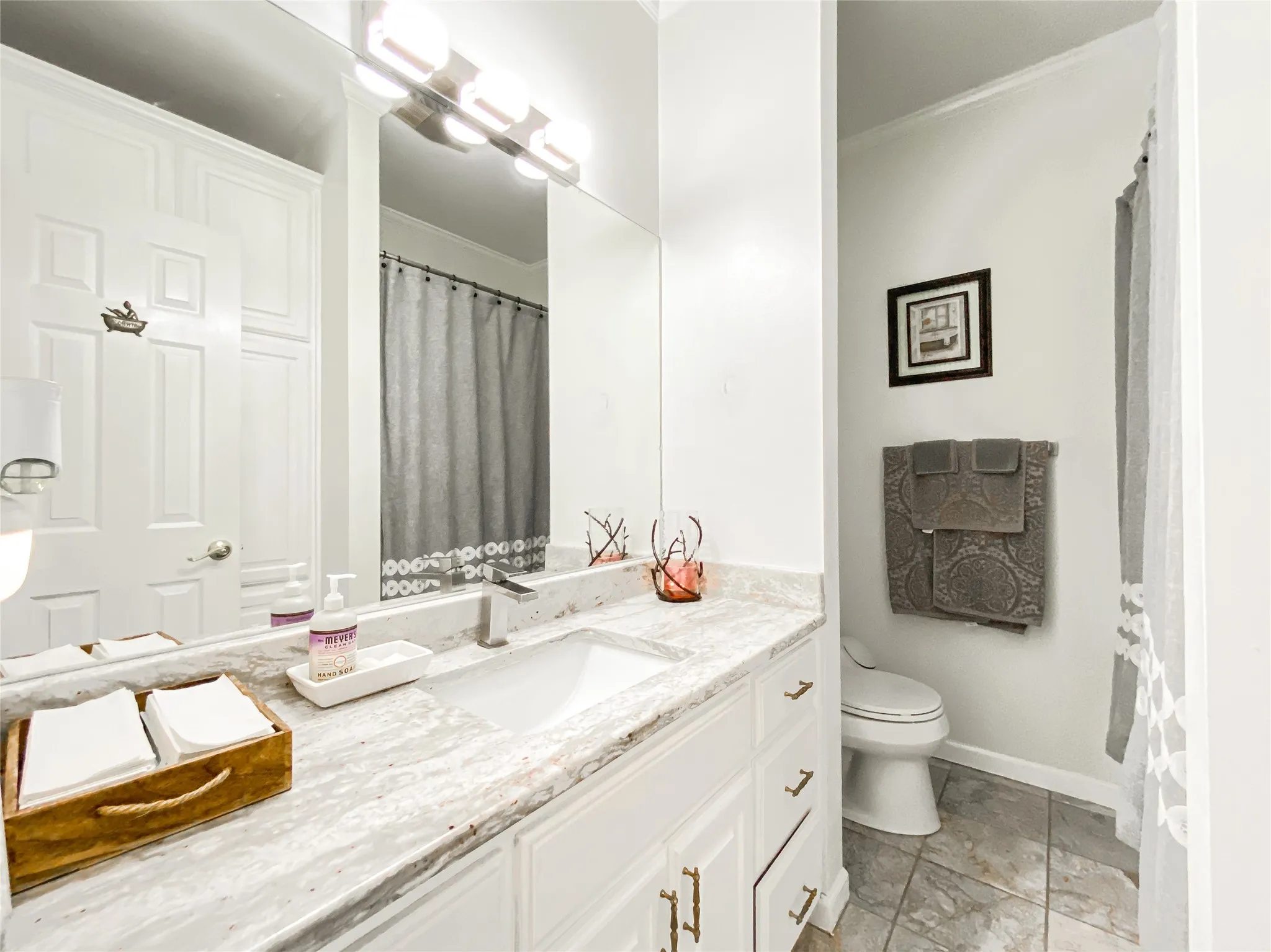Single Family Residence For Sale in Taylor County , 549 COUNTRY Place S, Abilene, Texas 79606, 3 Bedroom, 3 Bathroom, 2 Garage spaces, 3,092 Sqft, built in 1992, mls#21387226, Real Estate Agent in Abilene, Homes For Sale in Taylor county, Homes For Sale in Abilene, Realtor in Abilene Texas, Real Estate Brokerage Independent Realty Texas, Luminita Cordes Realtor
