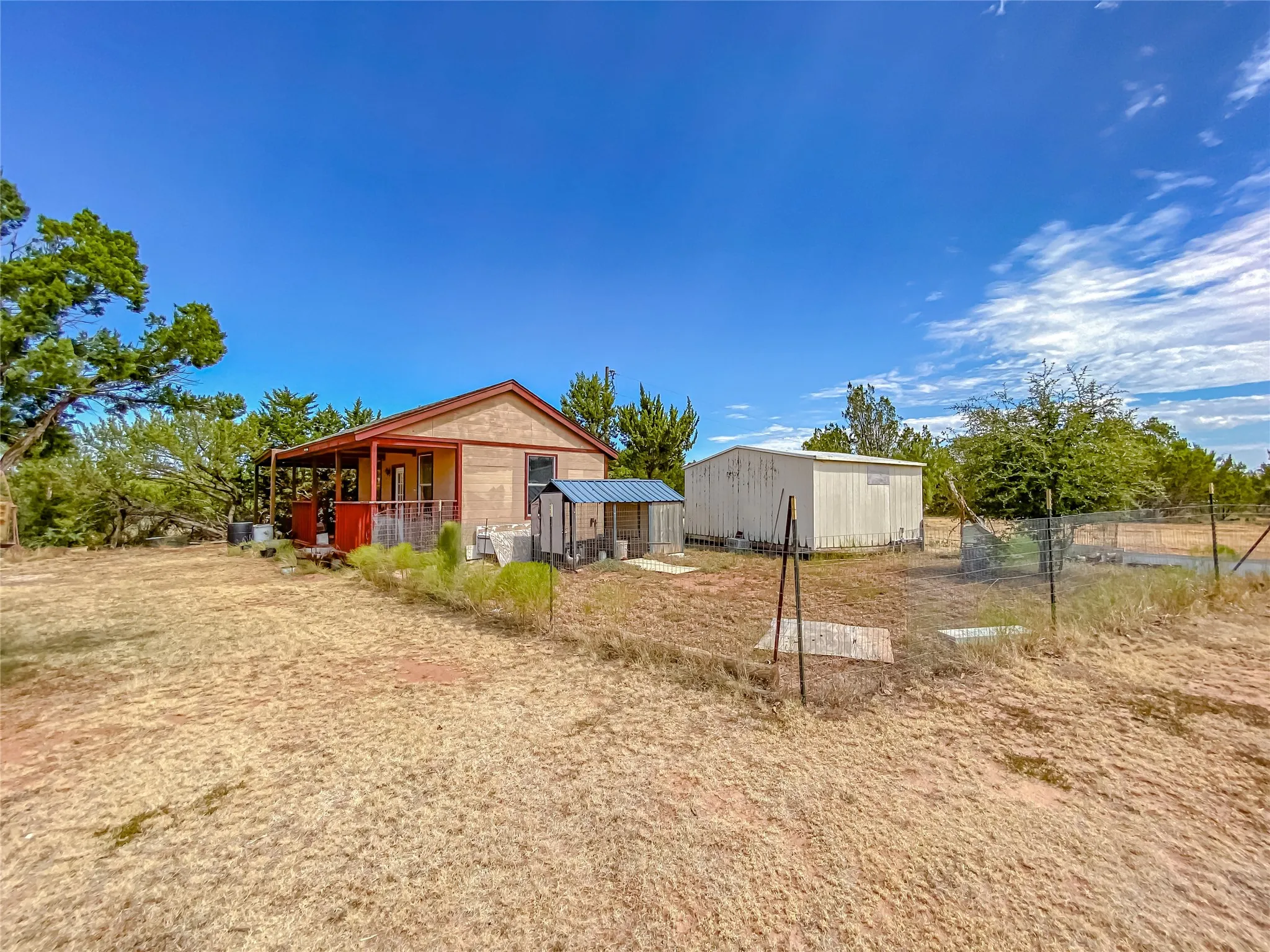 Single Family Residence For Sale in Taylor County , 549 COUNTRY Place S, Abilene, Texas 79606, 3 Bedroom, 3 Bathroom, 2 Garage spaces, 3,092 Sqft, built in 1992, mls#21387226, Real Estate Agent in Abilene, Homes For Sale in Taylor county, Homes For Sale in Abilene, Realtor in Abilene Texas, Real Estate Brokerage Independent Realty Texas, Luminita Cordes Realtor