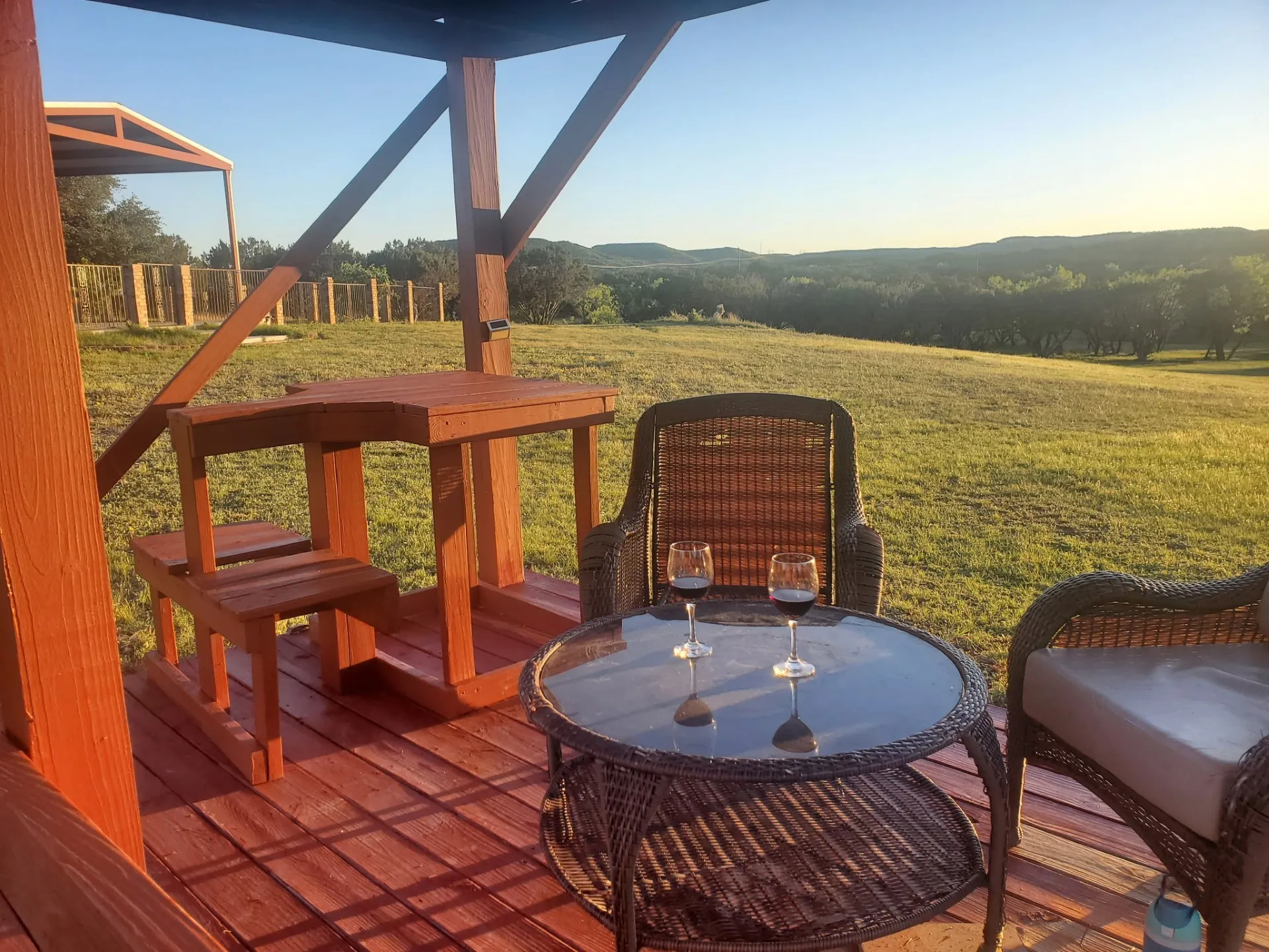 Single Family Residence For Sale in Taylor County , 549 COUNTRY Place S, Abilene, Texas 79606, 3 Bedroom, 3 Bathroom, 2 Garage spaces, 3,092 Sqft, built in 1992, mls#21387226, Real Estate Agent in Abilene, Homes For Sale in Taylor county, Homes For Sale in Abilene, Realtor in Abilene Texas, Real Estate Brokerage Independent Realty Texas, Luminita Cordes Realtor
