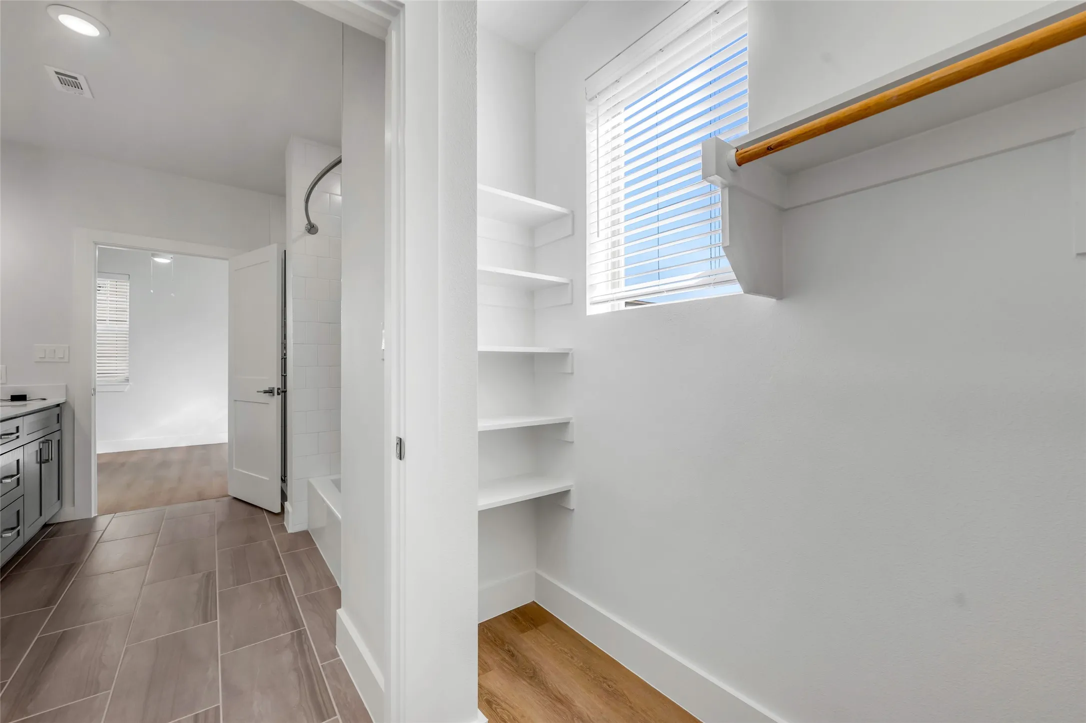 Apartment For Sale in Dallas County , 5313-5317 Reiger Avenue, Dallas, Texas 75214, 0, 0, 4 Garage spaces, 0 Sqft, built in 2025, mls#21387328, Real Estate Agent in Dallas, Homes For Sale in Dallas county, Homes For Sale in Dallas, Realtor in Dallas Texas, Real Estate Brokerage Independent Realty Texas, Luminita Cordes Realtor