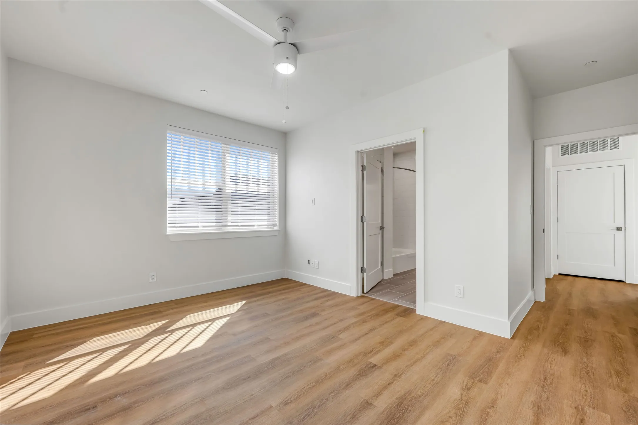 Apartment For Sale in Dallas County , 5313-5317 Reiger Avenue, Dallas, Texas 75214, 0, 0, 4 Garage spaces, 0 Sqft, built in 2025, mls#21387328, Real Estate Agent in Dallas, Homes For Sale in Dallas county, Homes For Sale in Dallas, Realtor in Dallas Texas, Real Estate Brokerage Independent Realty Texas, Luminita Cordes Realtor