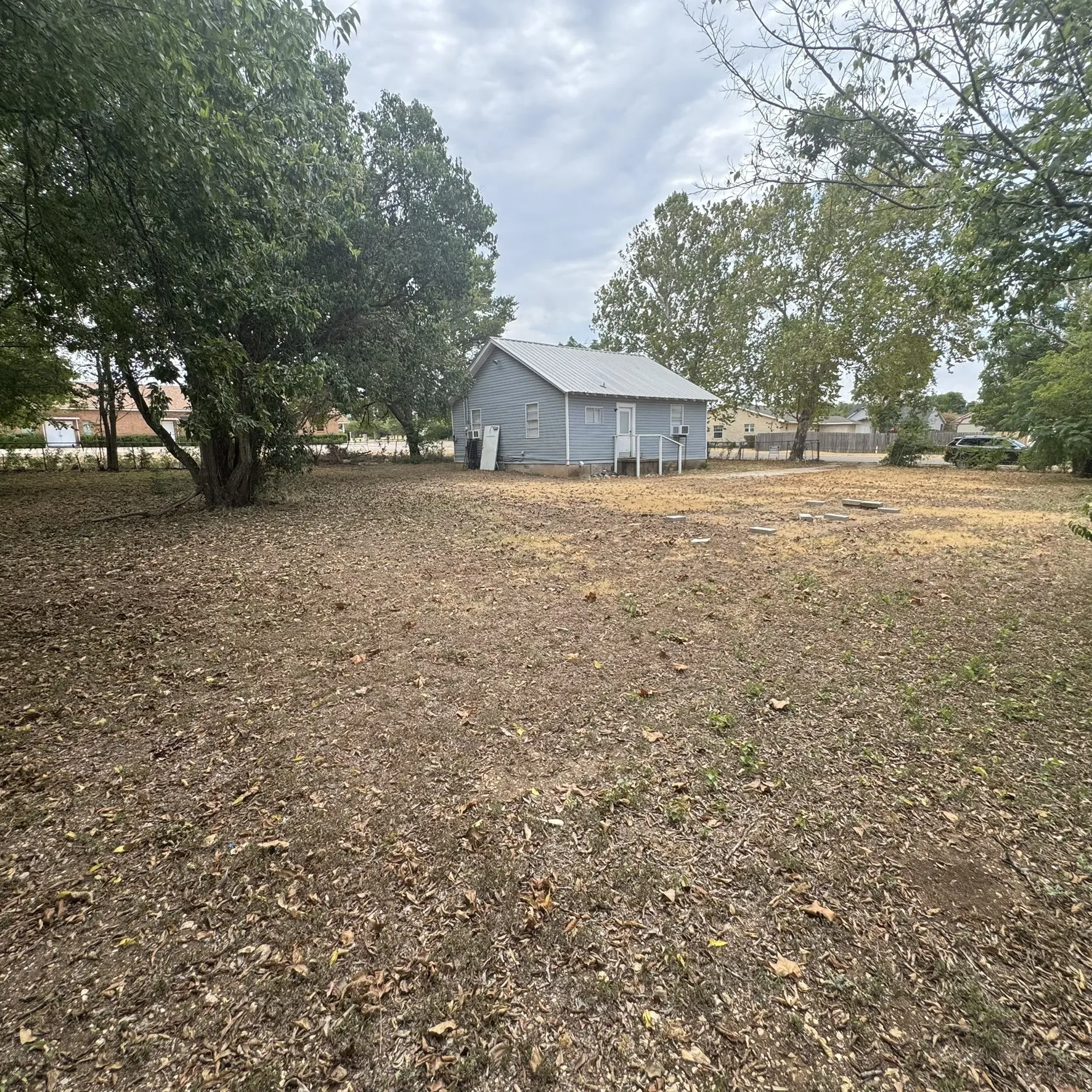 Single Family Residence For Sale in Mc Lennan County , 314 Arthur Street, Mc Gregor, Texas 76657, 2 Bedroom, 1 Bathroom, Garage spaces, 812 Sqft, built in 1950, mls#21385357, Real Estate Agent in Mc Gregor, Homes For Sale in Mc Lennan county, Homes For Sale in Mc Gregor, Realtor in Mc Gregor Texas, Real Estate Brokerage Independent Realty Texas, Luminita Cordes Realtor