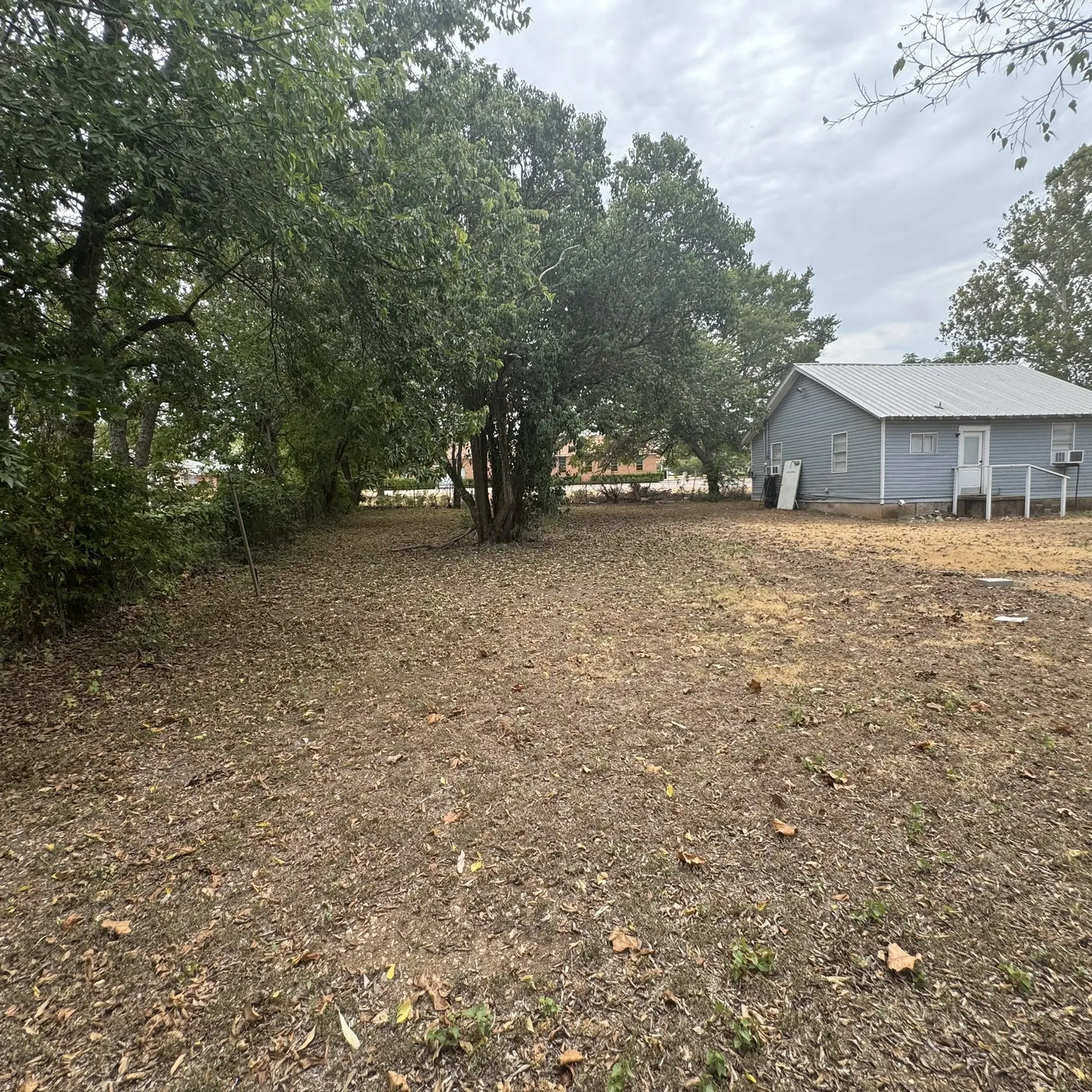 Single Family Residence For Sale in Mc Lennan County , 314 Arthur Street, Mc Gregor, Texas 76657, 2 Bedroom, 1 Bathroom, Garage spaces, 812 Sqft, built in 1950, mls#21385357, Real Estate Agent in Mc Gregor, Homes For Sale in Mc Lennan county, Homes For Sale in Mc Gregor, Realtor in Mc Gregor Texas, Real Estate Brokerage Independent Realty Texas, Luminita Cordes Realtor