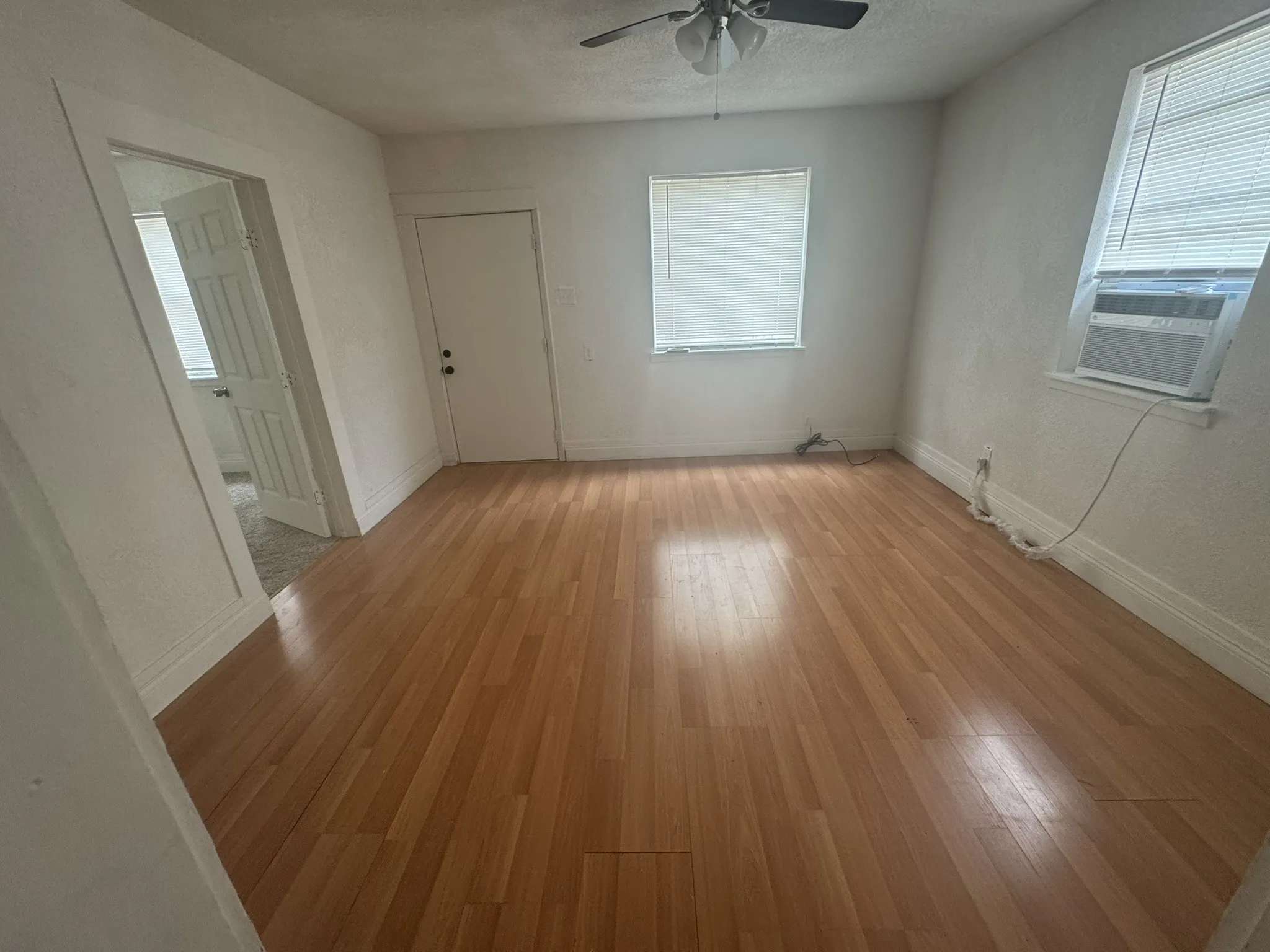 Single Family Residence For Sale in Mc Lennan County , 314 Arthur Street, Mc Gregor, Texas 76657, 2 Bedroom, 1 Bathroom, Garage spaces, 812 Sqft, built in 1950, mls#21385357, Real Estate Agent in Mc Gregor, Homes For Sale in Mc Lennan county, Homes For Sale in Mc Gregor, Realtor in Mc Gregor Texas, Real Estate Brokerage Independent Realty Texas, Luminita Cordes Realtor