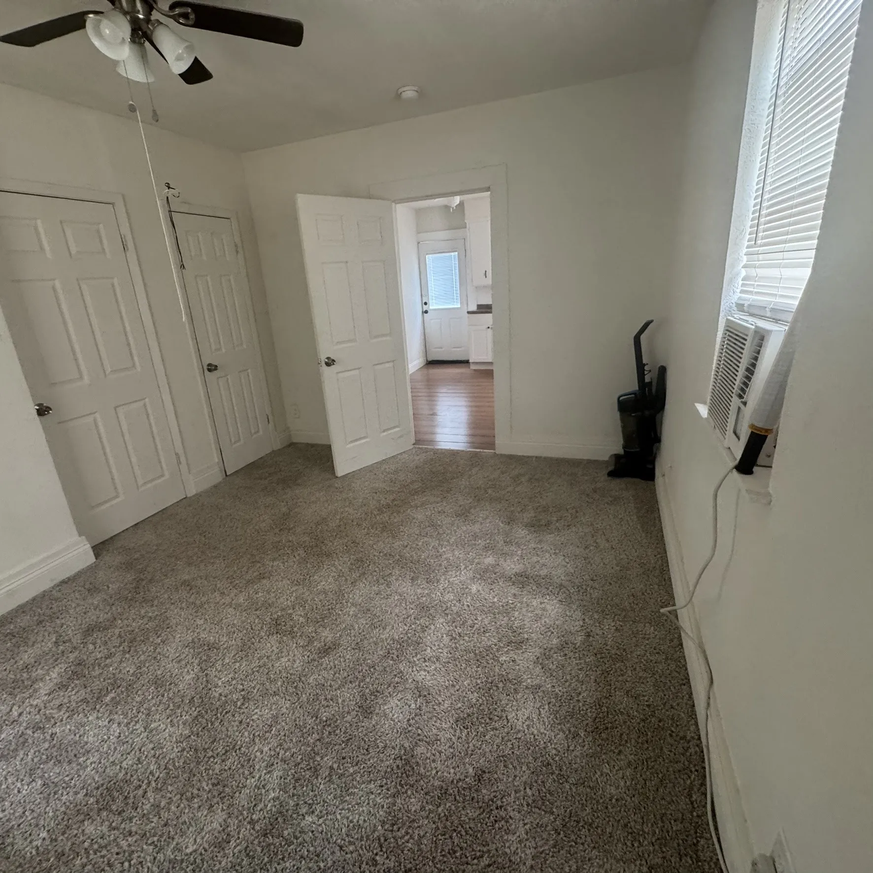 Single Family Residence For Sale in Mc Lennan County , 314 Arthur Street, Mc Gregor, Texas 76657, 2 Bedroom, 1 Bathroom, Garage spaces, 812 Sqft, built in 1950, mls#21385357, Real Estate Agent in Mc Gregor, Homes For Sale in Mc Lennan county, Homes For Sale in Mc Gregor, Realtor in Mc Gregor Texas, Real Estate Brokerage Independent Realty Texas, Luminita Cordes Realtor