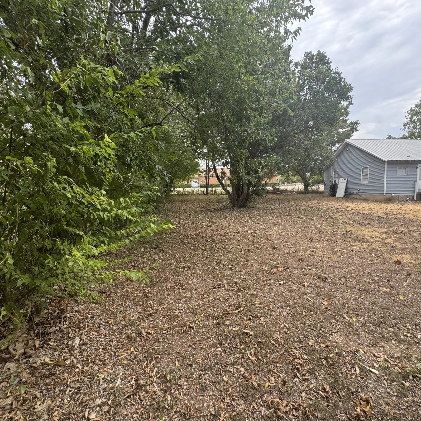 Single Family Residence For Sale in Mc Lennan County , 314 Arthur Street, Mc Gregor, Texas 76657, 2 Bedroom, 1 Bathroom, Garage spaces, 812 Sqft, built in 1950, mls#21385357, Real Estate Agent in Mc Gregor, Homes For Sale in Mc Lennan county, Homes For Sale in Mc Gregor, Realtor in Mc Gregor Texas, Real Estate Brokerage Independent Realty Texas, Luminita Cordes Realtor