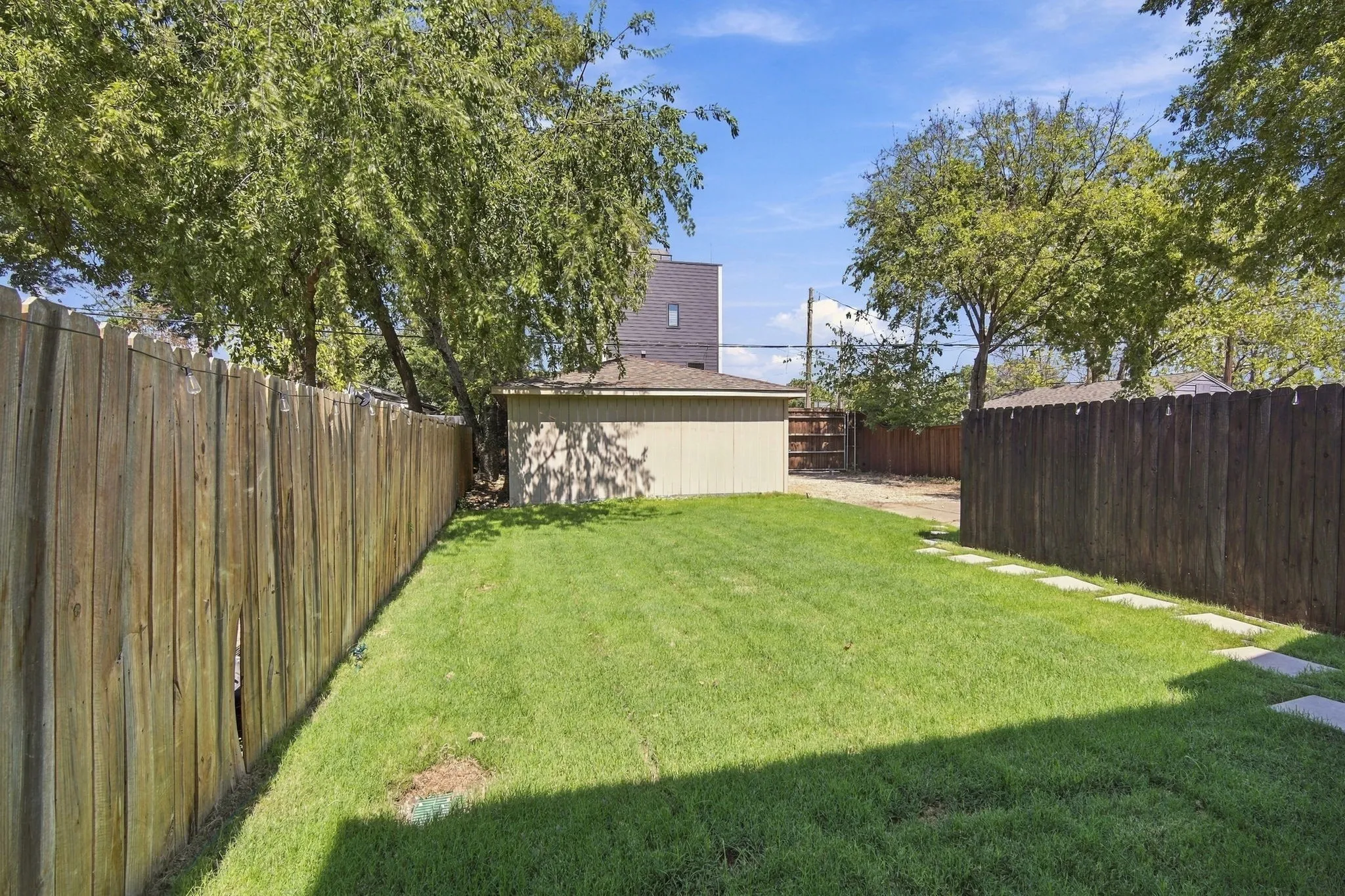 Plenty of yard space