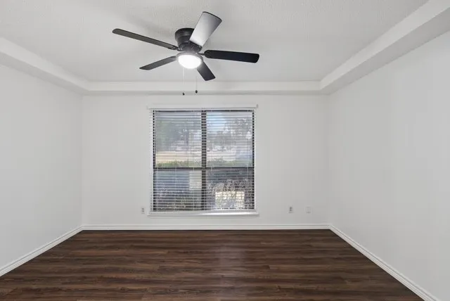 Townhouse For Rent in Dallas County , 213 Hood Street, Cedar Hill, Texas 75104, 2 Bedroom, 2 Bathroom, Garage spaces, 1,200 Sqft, built in 1984, mls#21385324, Real Estate Agent in Cedar Hill, Homes For Rent in Dallas county, Homes For Rent in Cedar Hill, Realtor in Cedar Hill Texas, Real Estate Brokerage Independent Realty Texas, Luminita Cordes Realtor
