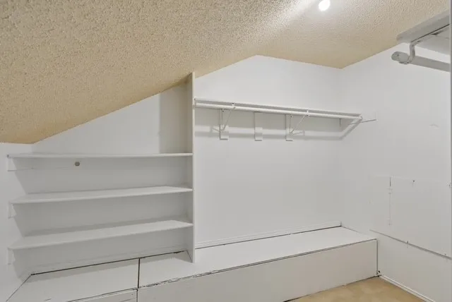 Townhouse For Rent in Dallas County , 213 Hood Street, Cedar Hill, Texas 75104, 2 Bedroom, 2 Bathroom, Garage spaces, 1,200 Sqft, built in 1984, mls#21385324, Real Estate Agent in Cedar Hill, Homes For Rent in Dallas county, Homes For Rent in Cedar Hill, Realtor in Cedar Hill Texas, Real Estate Brokerage Independent Realty Texas, Luminita Cordes Realtor
