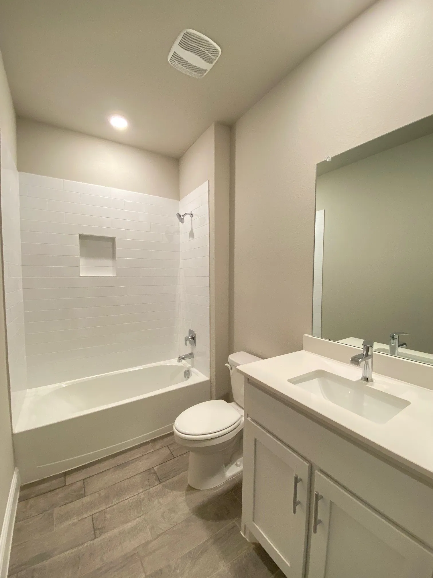 Single Family Residence For Rent in Denton County , 2312 redwing Drive, Denton, Texas 76205, 3 Bedroom, 2 Bathroom, 2 Garage spaces, 1,575 Sqft, built in 2023, mls#21387346, Real Estate Agent in Denton, Homes For Rent in Denton county, Homes For Rent in Denton, Realtor in Denton Texas, Real Estate Brokerage Independent Realty Texas, Luminita Cordes Realtor