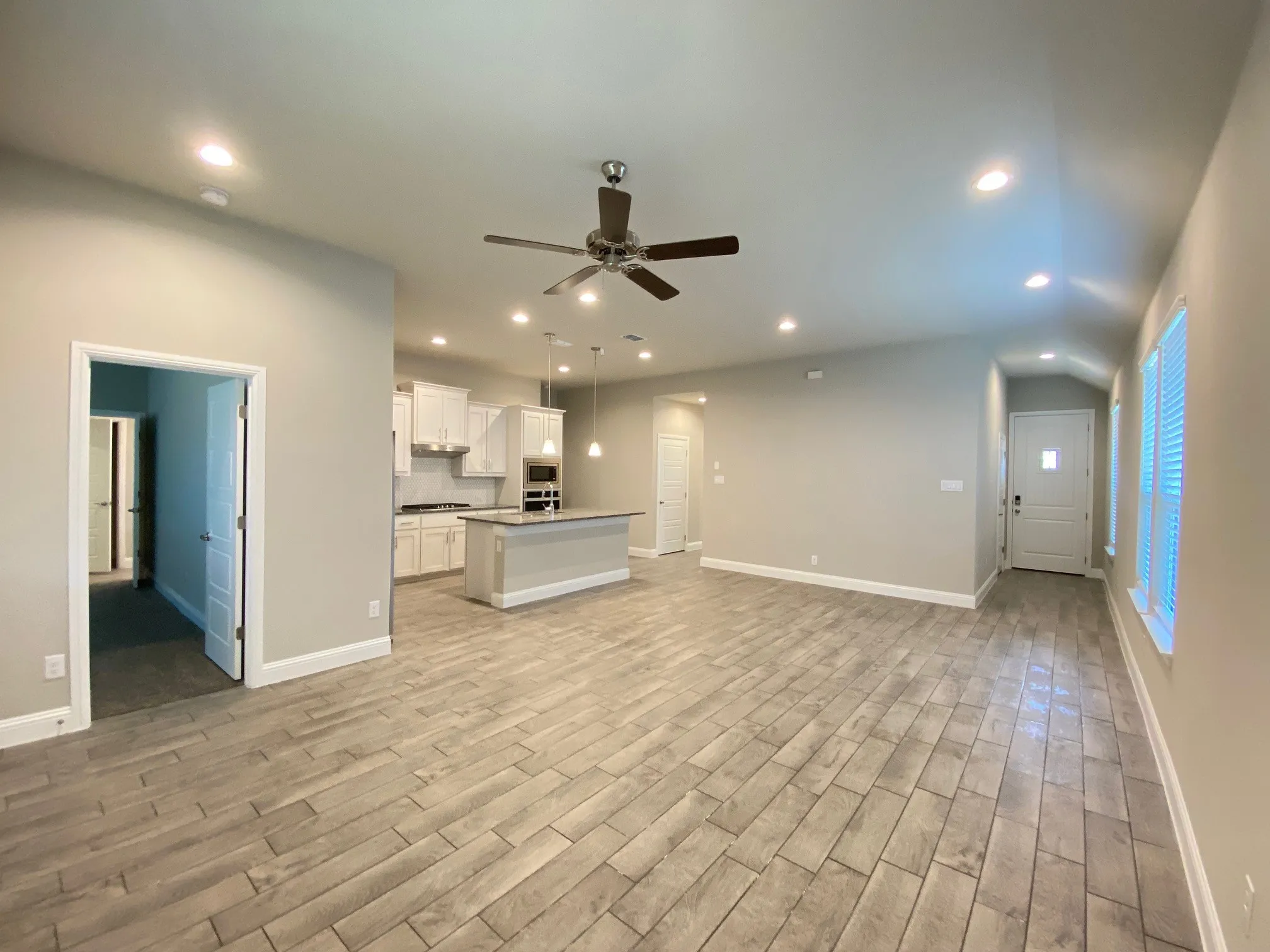Single Family Residence For Rent in Denton County , 2312 redwing Drive, Denton, Texas 76205, 3 Bedroom, 2 Bathroom, 2 Garage spaces, 1,575 Sqft, built in 2023, mls#21387346, Real Estate Agent in Denton, Homes For Rent in Denton county, Homes For Rent in Denton, Realtor in Denton Texas, Real Estate Brokerage Independent Realty Texas, Luminita Cordes Realtor