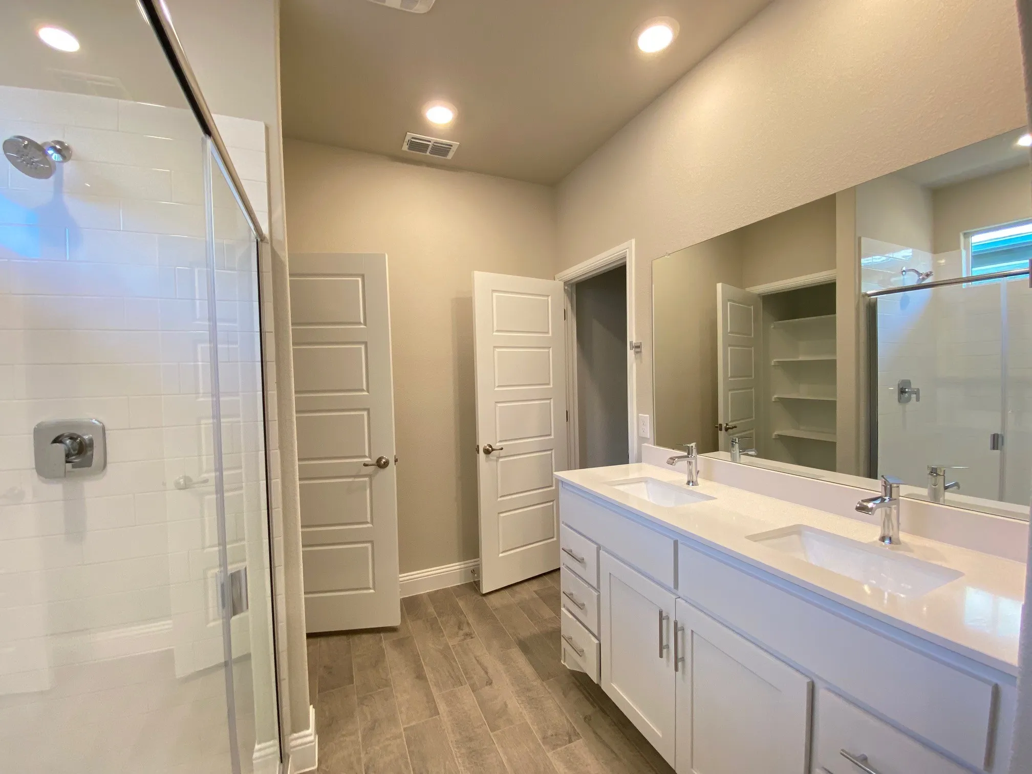 Single Family Residence For Rent in Denton County , 2312 redwing Drive, Denton, Texas 76205, 3 Bedroom, 2 Bathroom, 2 Garage spaces, 1,575 Sqft, built in 2023, mls#21387346, Real Estate Agent in Denton, Homes For Rent in Denton county, Homes For Rent in Denton, Realtor in Denton Texas, Real Estate Brokerage Independent Realty Texas, Luminita Cordes Realtor