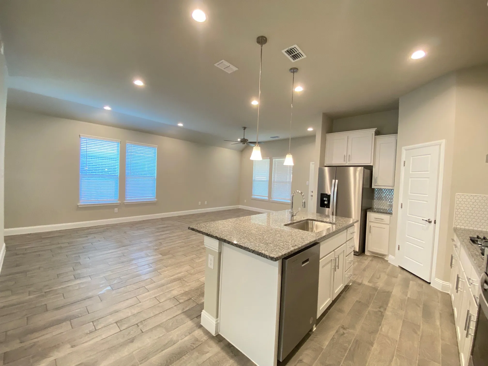 Single Family Residence For Rent in Denton County , 2312 redwing Drive, Denton, Texas 76205, 3 Bedroom, 2 Bathroom, 2 Garage spaces, 1,575 Sqft, built in 2023, mls#21387346, Real Estate Agent in Denton, Homes For Rent in Denton county, Homes For Rent in Denton, Realtor in Denton Texas, Real Estate Brokerage Independent Realty Texas, Luminita Cordes Realtor