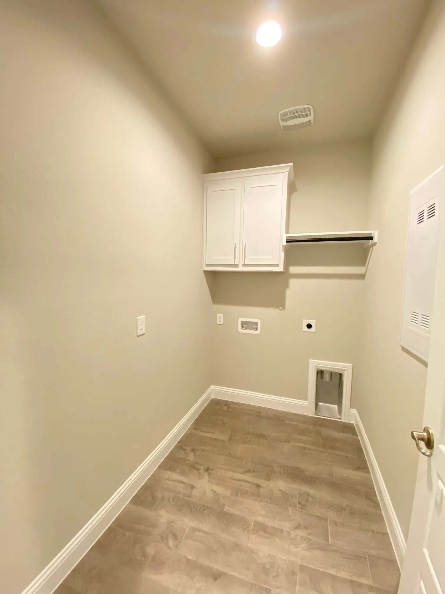 Single Family Residence For Rent in Denton County , 2312 redwing Drive, Denton, Texas 76205, 3 Bedroom, 2 Bathroom, 2 Garage spaces, 1,575 Sqft, built in 2023, mls#21387346, Real Estate Agent in Denton, Homes For Rent in Denton county, Homes For Rent in Denton, Realtor in Denton Texas, Real Estate Brokerage Independent Realty Texas, Luminita Cordes Realtor