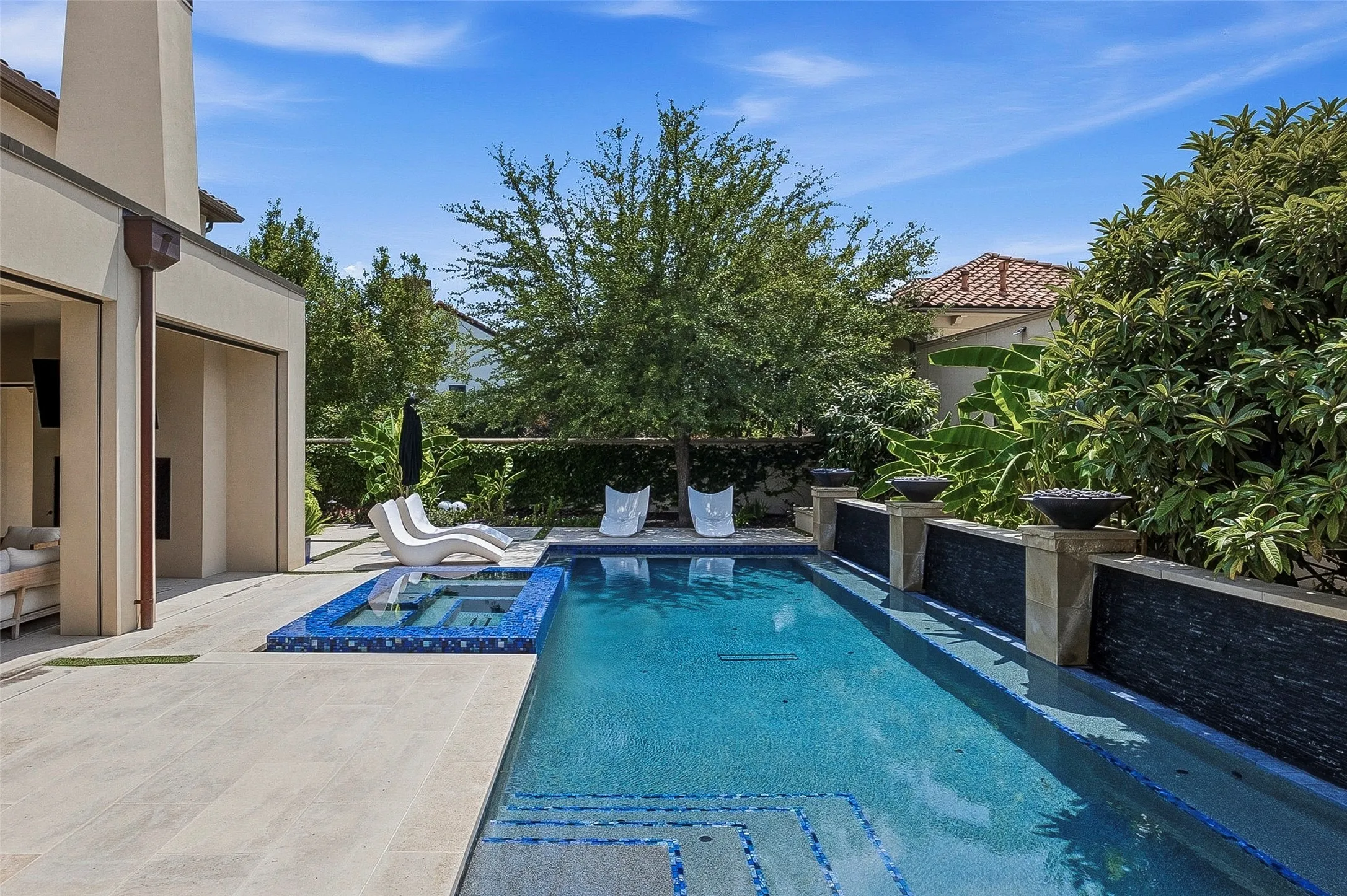 Single Family Residence For Sale in Tarrant County , 220 La Jolla Cove, Westworth Village, Texas 76114, 5 Bedroom, 7 Bathroom, 3 Garage spaces, 7,337 Sqft, built in 2007, mls#21387002, Real Estate Agent in Westworth Village, Homes For Sale in Tarrant county, Homes For Sale in Westworth Village, Realtor in Westworth Village Texas, Real Estate Brokerage Independent Realty Texas, Luminita Cordes Realtor
