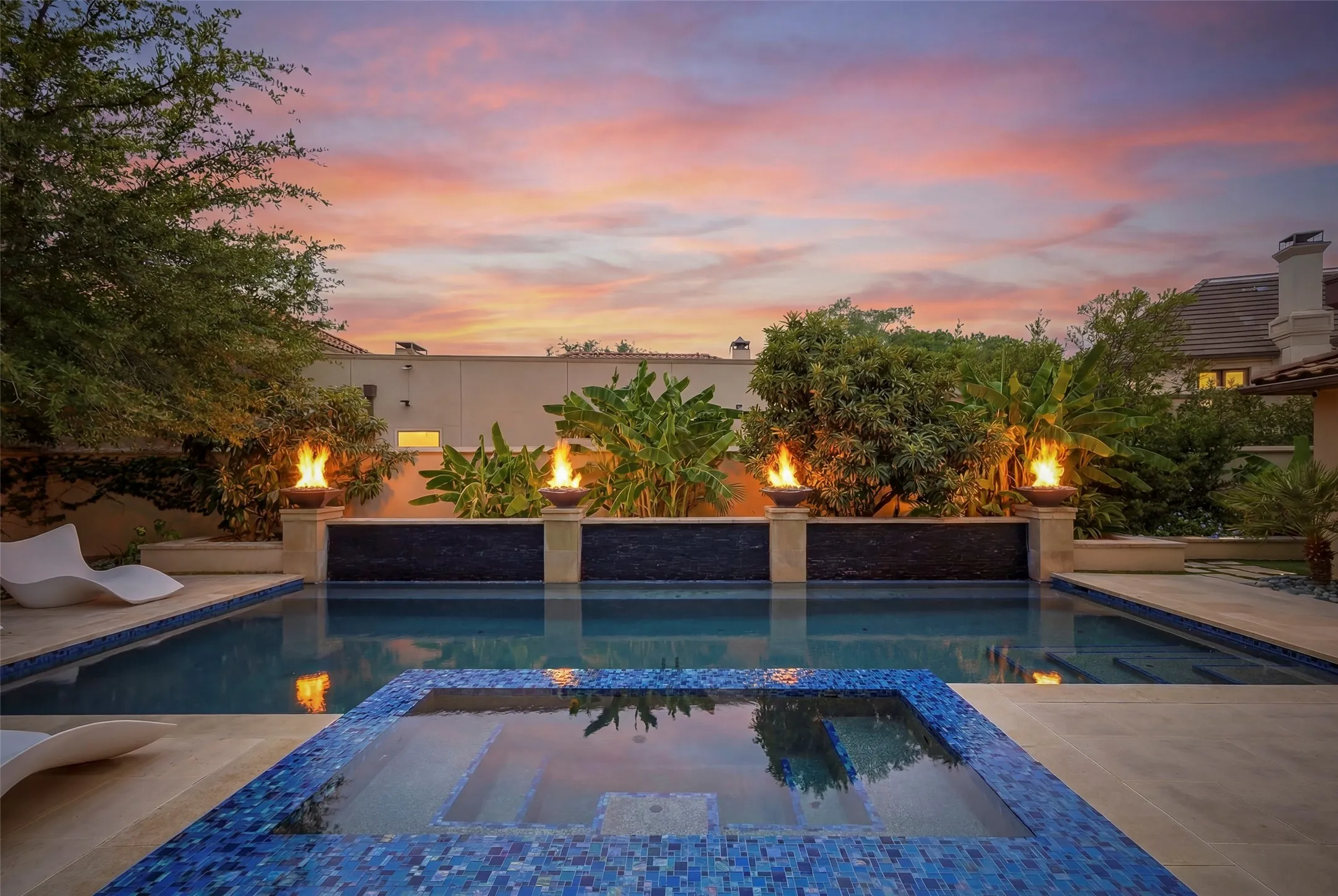 Single Family Residence For Sale in Tarrant County , 220 La Jolla Cove, Westworth Village, Texas 76114, 5 Bedroom, 7 Bathroom, 3 Garage spaces, 7,337 Sqft, built in 2007, mls#21387002, Real Estate Agent in Westworth Village, Homes For Sale in Tarrant county, Homes For Sale in Westworth Village, Realtor in Westworth Village Texas, Real Estate Brokerage Independent Realty Texas, Luminita Cordes Realtor