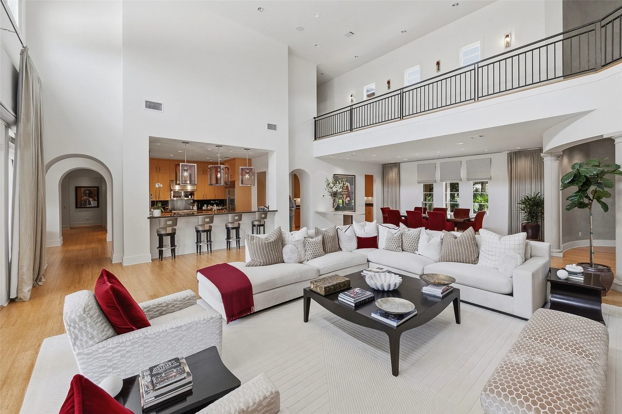 Single Family Residence For Sale in Tarrant County , 220 La Jolla Cove, Westworth Village, Texas 76114, 5 Bedroom, 7 Bathroom, 3 Garage spaces, 7,337 Sqft, built in 2007, mls#21387002, Real Estate Agent in Westworth Village, Homes For Sale in Tarrant county, Homes For Sale in Westworth Village, Realtor in Westworth Village Texas, Real Estate Brokerage Independent Realty Texas, Luminita Cordes Realtor