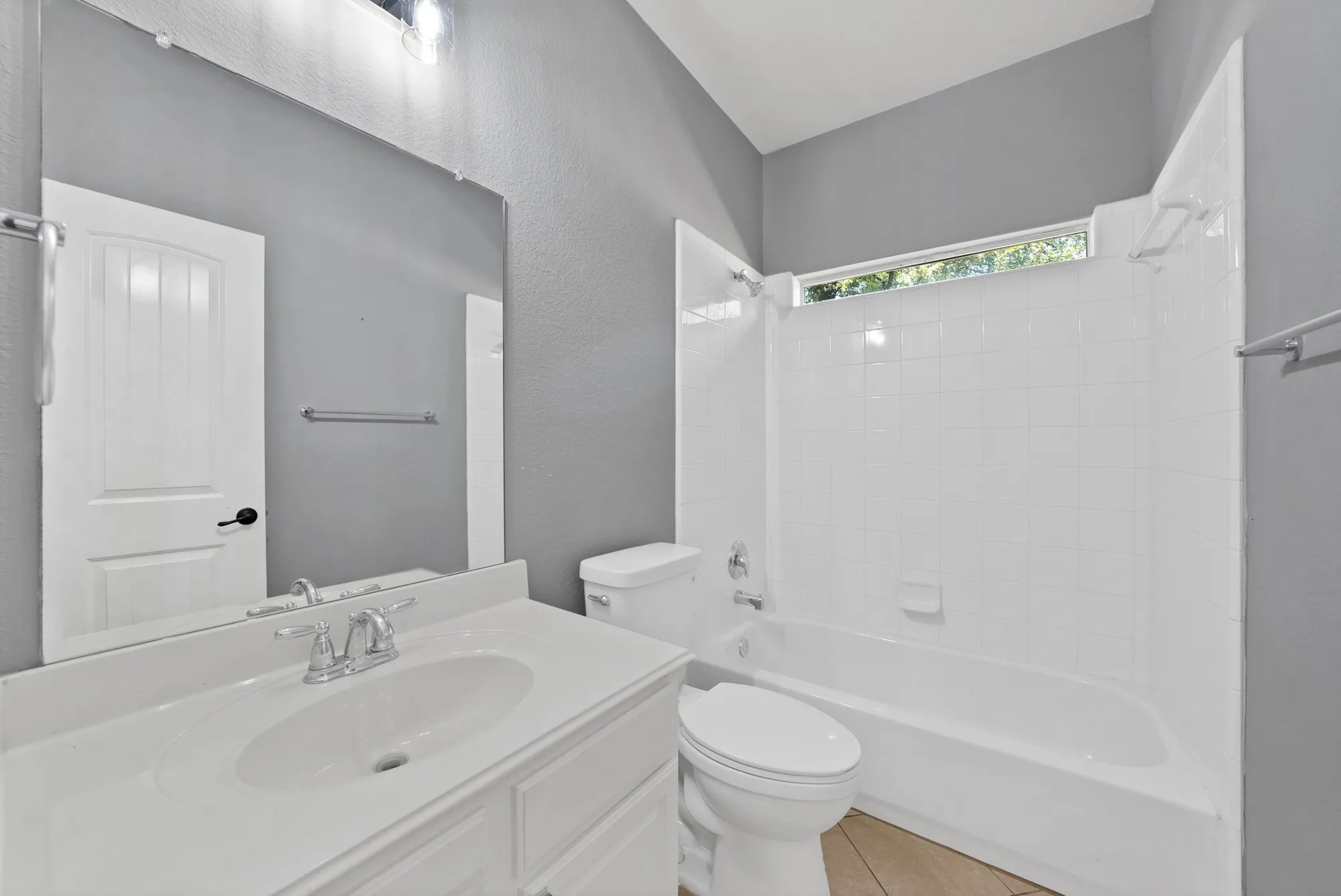 1st floor Bathroom 2