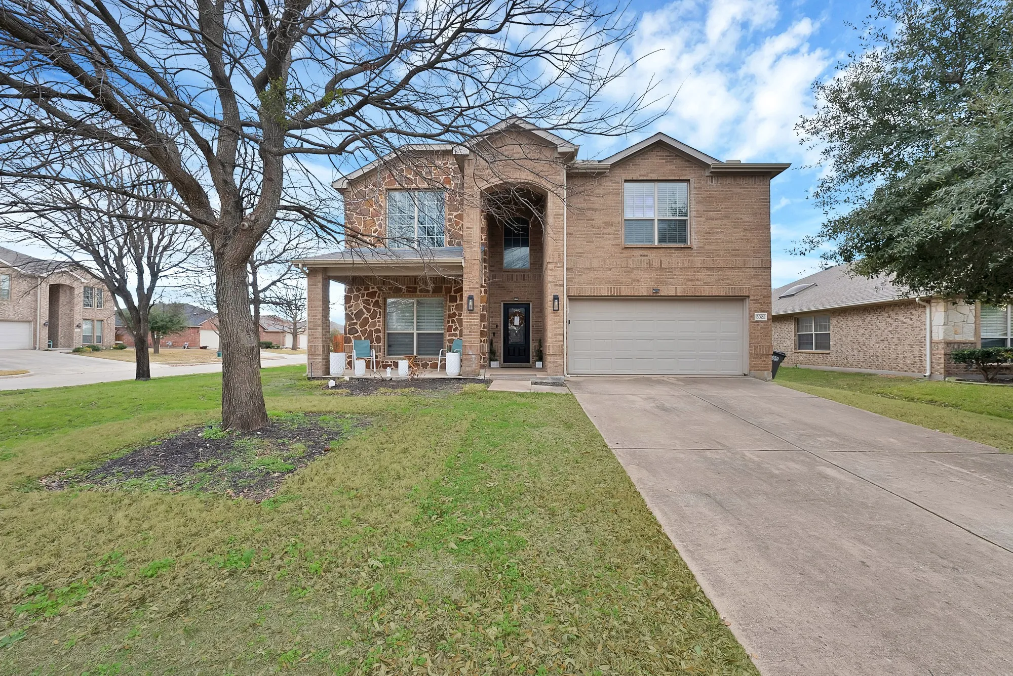 Single Family Residence For Sale in Collin County , 3822 Spring Run Lane, Melissa, Texas 75454, 5 Bedroom, 4 Bathroom, 2 Garage spaces, 2,800 Sqft, built in 2008, mls#21387057, Real Estate Agent in Melissa, Homes For Sale in Collin county, Homes For Sale in Melissa, Realtor in Melissa Texas, Real Estate Brokerage Independent Realty Texas, Luminita Cordes Realtor