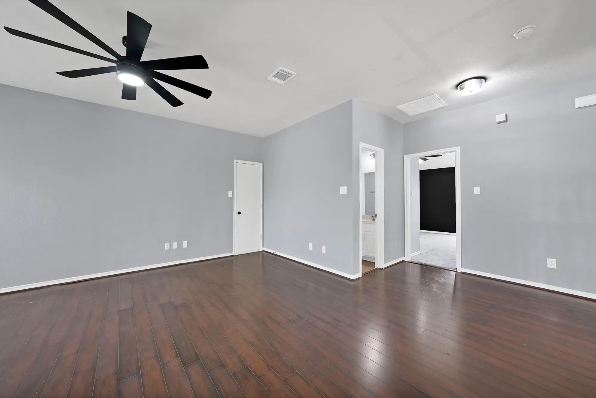 Single Family Residence For Sale in Collin County , 3822 Spring Run Lane, Melissa, Texas 75454, 5 Bedroom, 4 Bathroom, 2 Garage spaces, 2,800 Sqft, built in 2008, mls#21387057, Real Estate Agent in Melissa, Homes For Sale in Collin county, Homes For Sale in Melissa, Realtor in Melissa Texas, Real Estate Brokerage Independent Realty Texas, Luminita Cordes Realtor