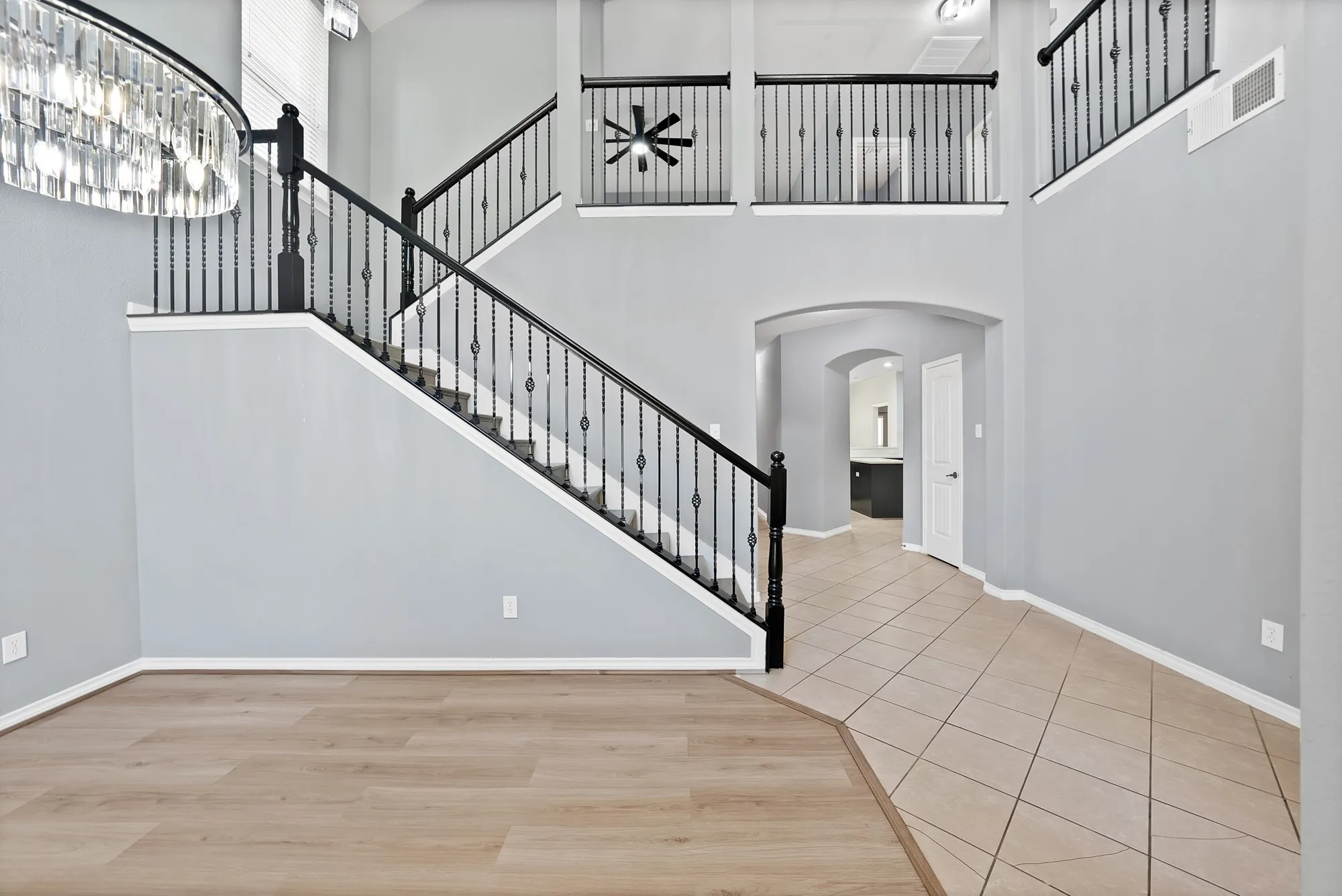 Single Family Residence For Sale in Collin County , 3822 Spring Run Lane, Melissa, Texas 75454, 5 Bedroom, 4 Bathroom, 2 Garage spaces, 2,800 Sqft, built in 2008, mls#21387057, Real Estate Agent in Melissa, Homes For Sale in Collin county, Homes For Sale in Melissa, Realtor in Melissa Texas, Real Estate Brokerage Independent Realty Texas, Luminita Cordes Realtor