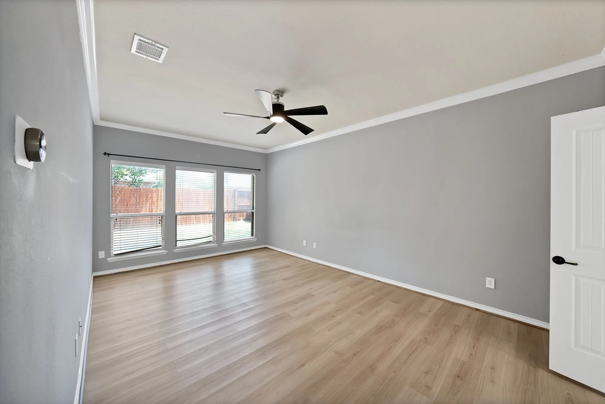 Single Family Residence For Sale in Collin County , 3822 Spring Run Lane, Melissa, Texas 75454, 5 Bedroom, 4 Bathroom, 2 Garage spaces, 2,800 Sqft, built in 2008, mls#21387057, Real Estate Agent in Melissa, Homes For Sale in Collin county, Homes For Sale in Melissa, Realtor in Melissa Texas, Real Estate Brokerage Independent Realty Texas, Luminita Cordes Realtor