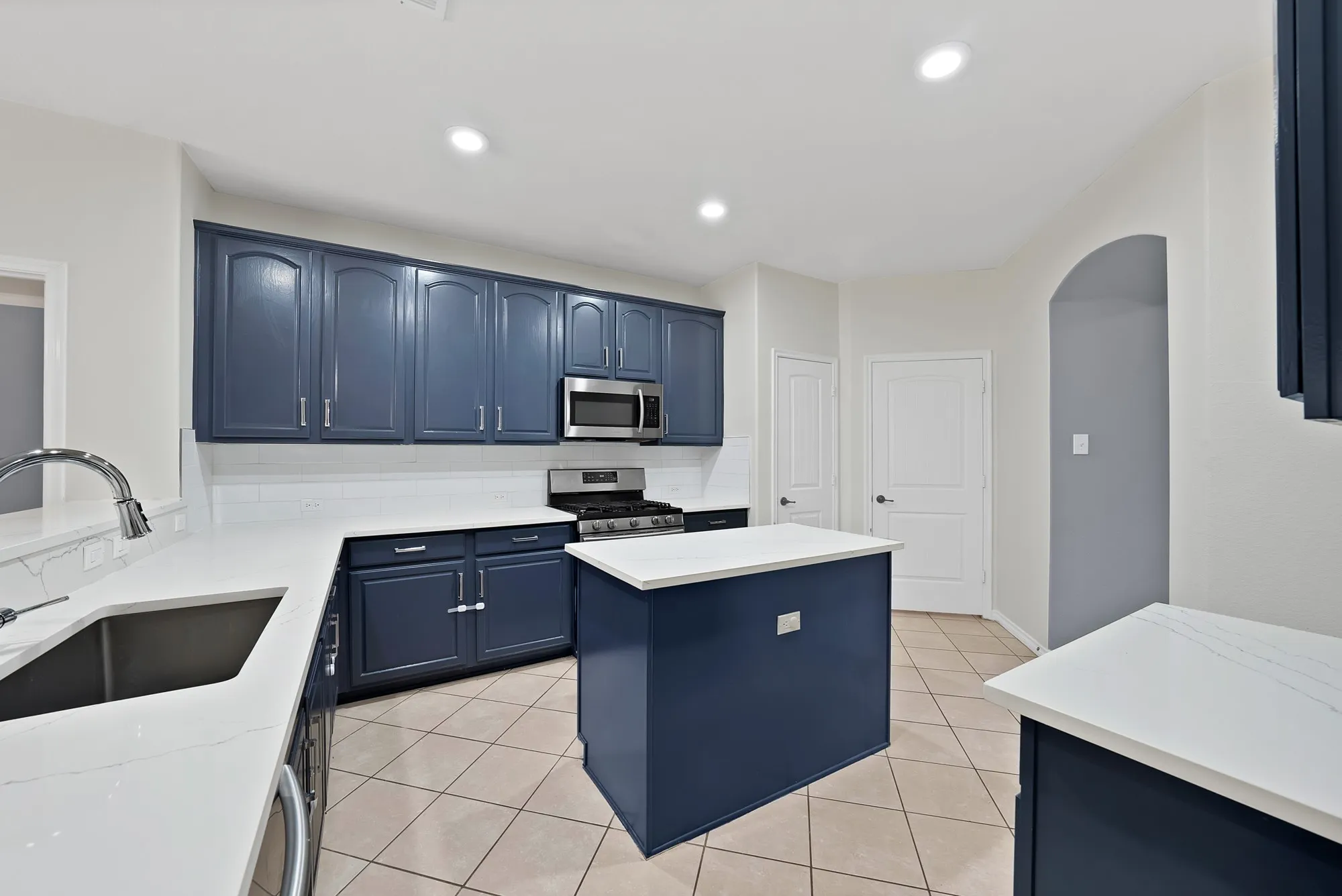 Single Family Residence For Sale in Collin County , 3822 Spring Run Lane, Melissa, Texas 75454, 5 Bedroom, 4 Bathroom, 2 Garage spaces, 2,800 Sqft, built in 2008, mls#21387057, Real Estate Agent in Melissa, Homes For Sale in Collin county, Homes For Sale in Melissa, Realtor in Melissa Texas, Real Estate Brokerage Independent Realty Texas, Luminita Cordes Realtor