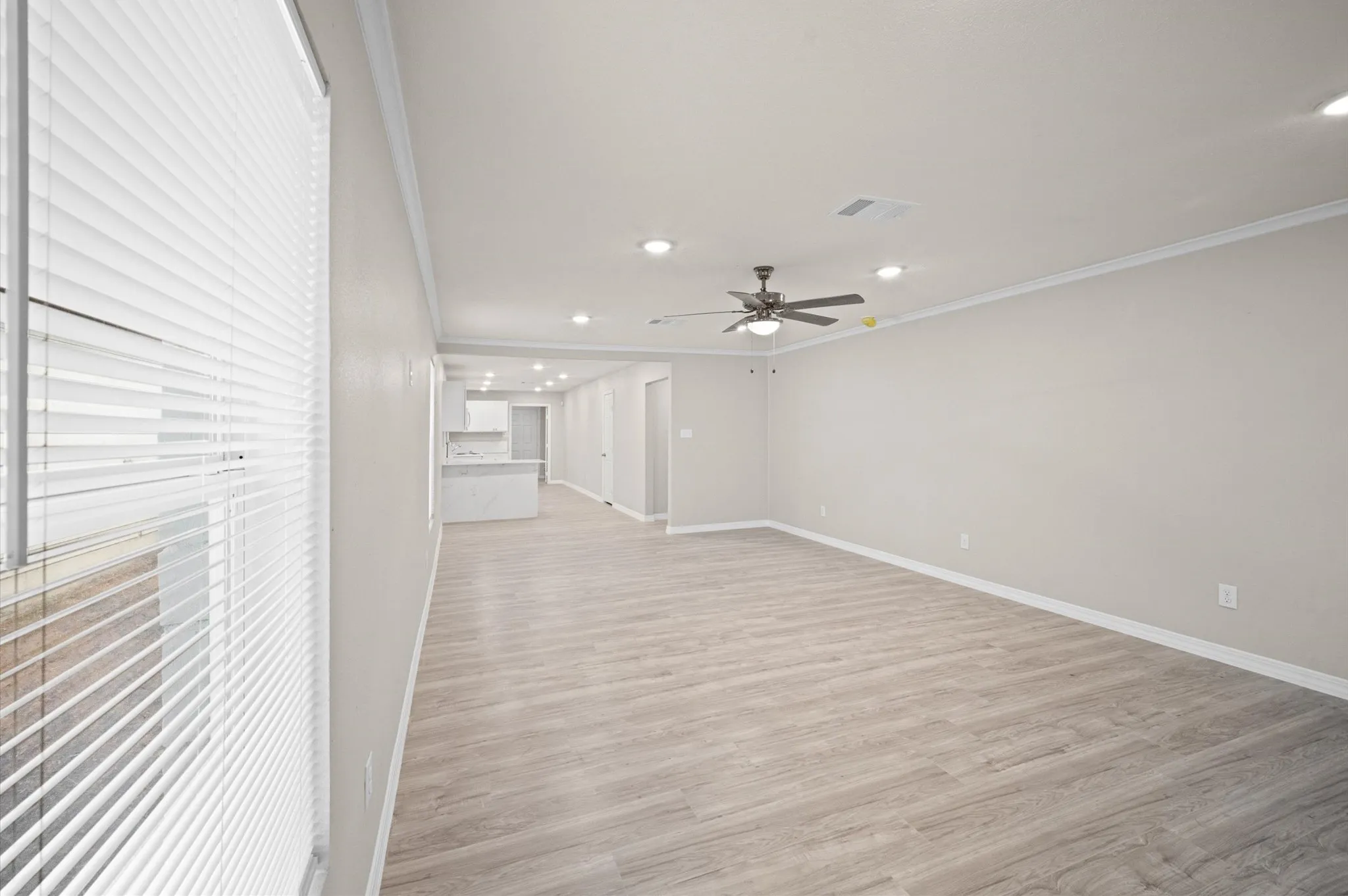 Single Family Residence For Sale in Dallas County , 2846 Maryland Avenue, Dallas, Texas 75216, 3 Bedroom, 3 Bathroom, Garage spaces, 1,705 Sqft, built in 1940, mls#21387337, Real Estate Agent in Dallas, Homes For Sale in Dallas county, Homes For Sale in Dallas, Realtor in Dallas Texas, Real Estate Brokerage Independent Realty Texas, Luminita Cordes Realtor