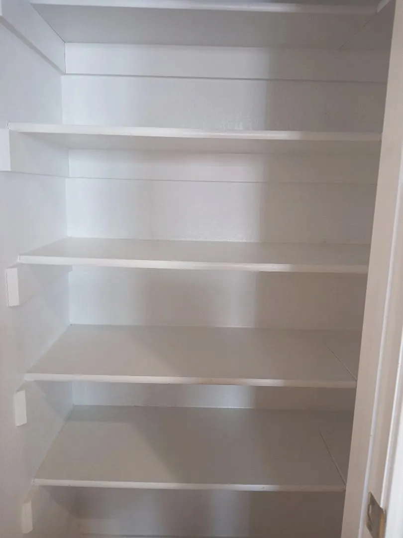 LOTS OF STORAGE IN THE PANTRY
