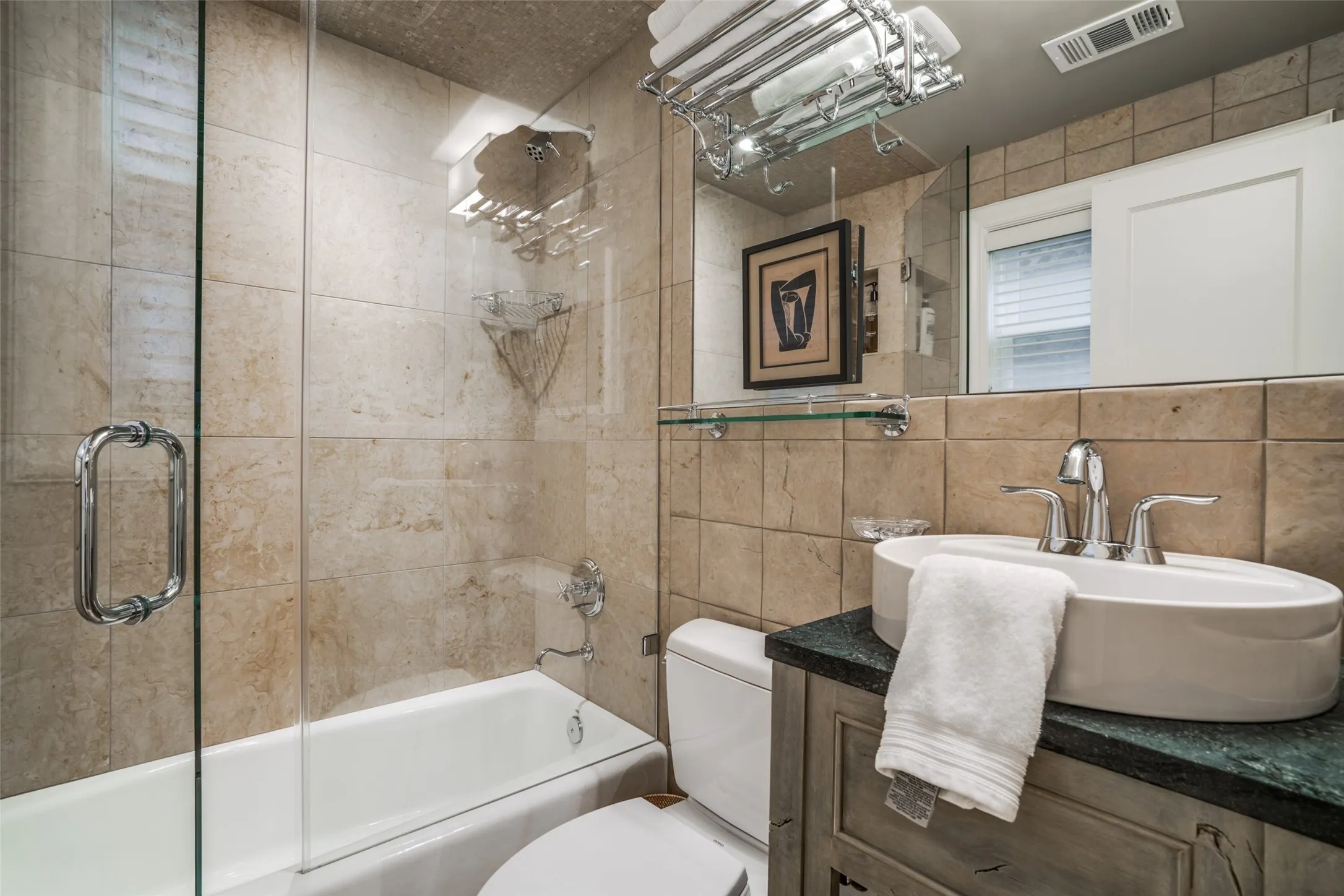 Single Family Residence For Rent in Dallas County , 3610 Congress Avenue, Dallas, Texas 75219, 4 Bedroom, 4 Bathroom, 2 Garage spaces, 3,158 Sqft, built in 1923, mls#21386604, Real Estate Agent in Dallas, Homes For Rent in Dallas county, Homes For Rent in Dallas, Realtor in Dallas Texas, Real Estate Brokerage Independent Realty Texas, Luminita Cordes Realtor